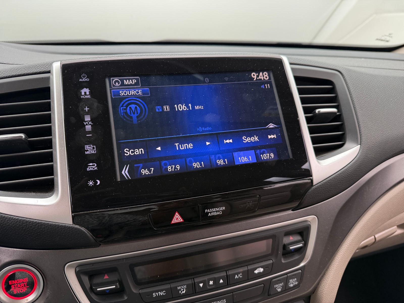 Thumbnail: 2017 Honda Ridgeline - 3