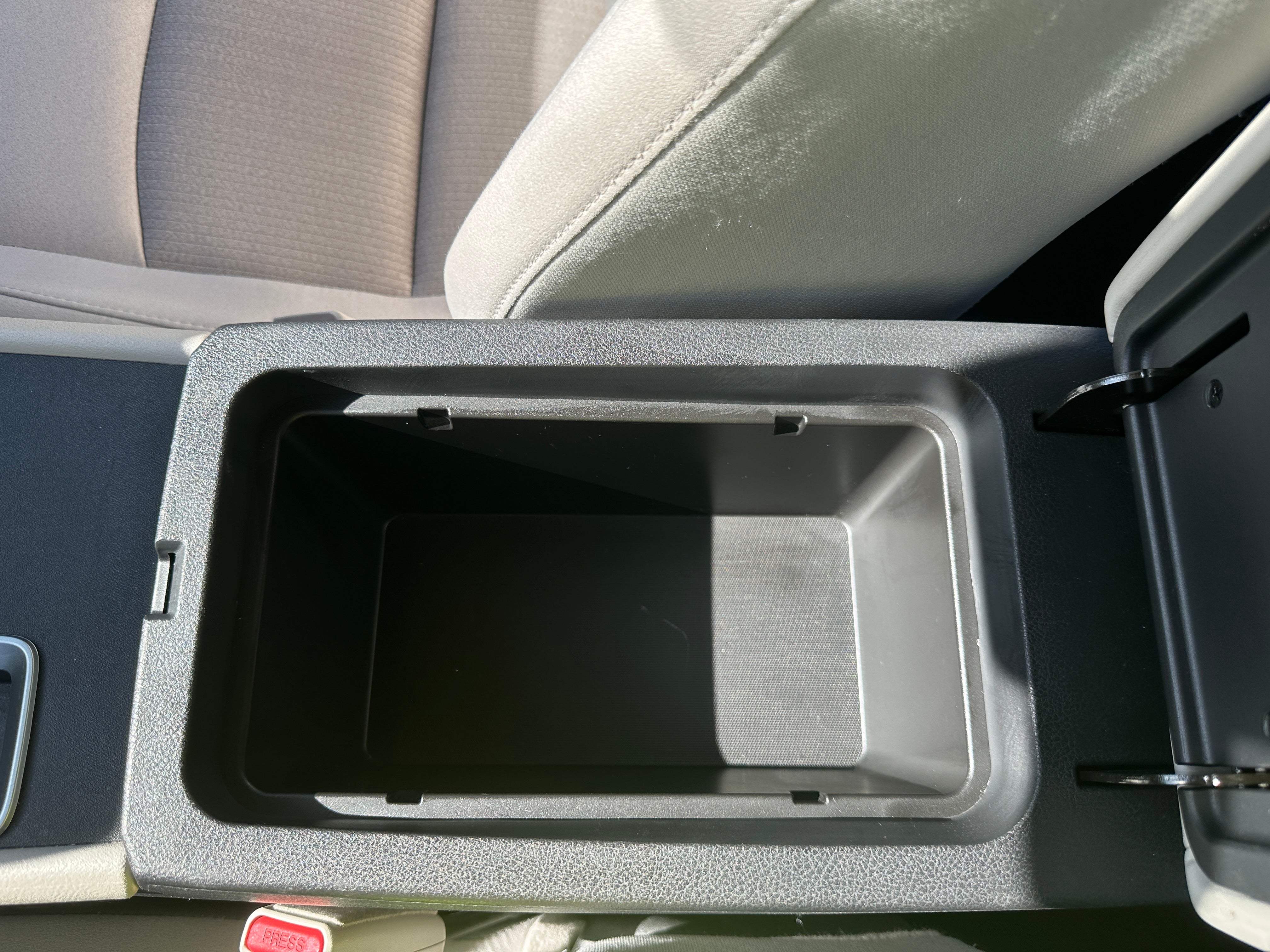 2025 Nissan Altima SV - Photo 16