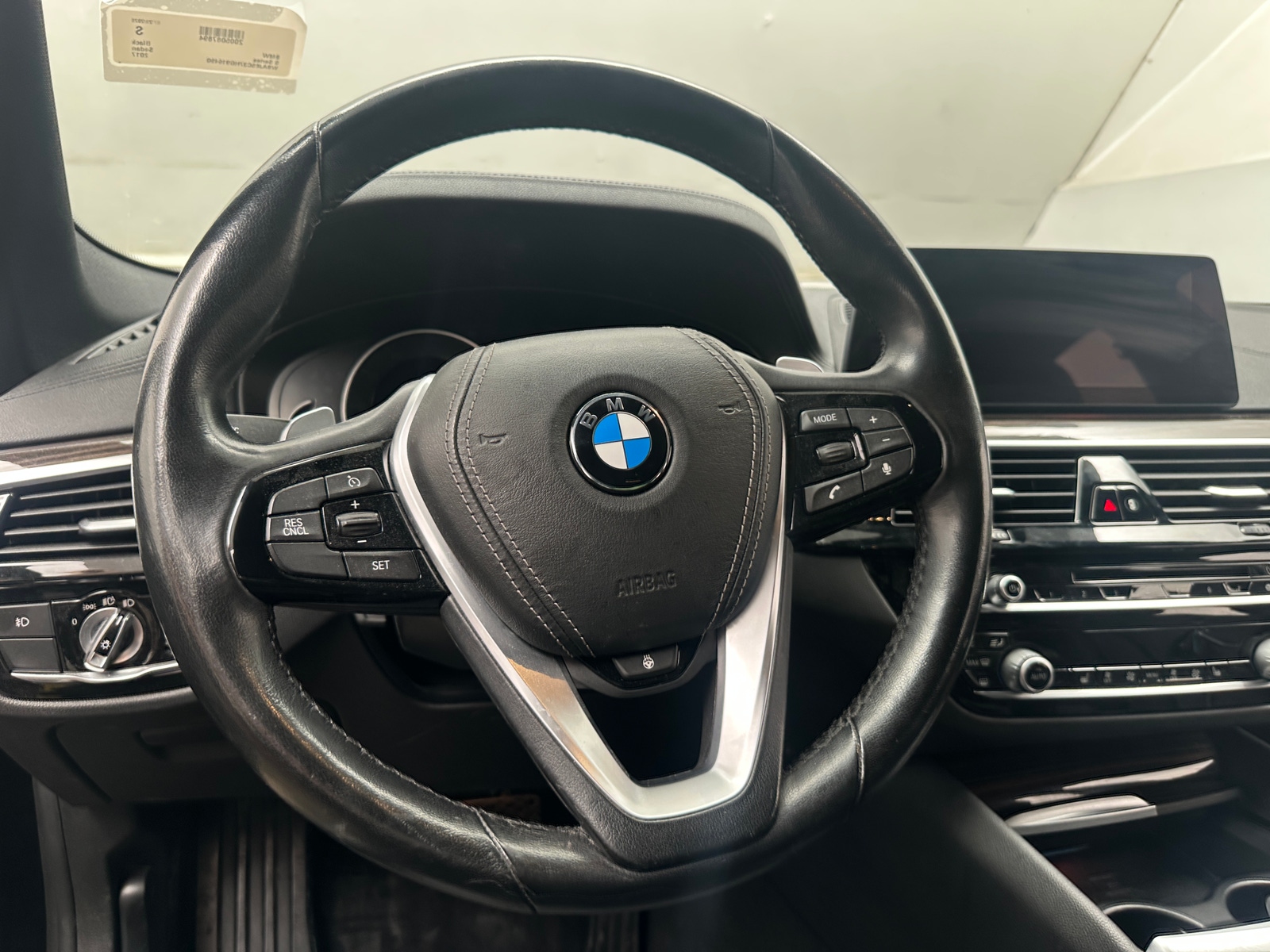 Thumbnail: 2017 BMW 5 Series - 4