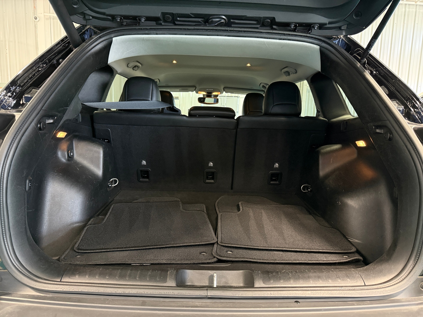 Thumbnail: 2021 Jeep Cherokee - 6