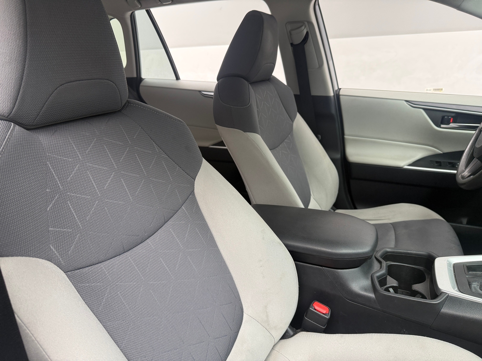 Thumbnail: 2019 Toyota RAV4 - 2