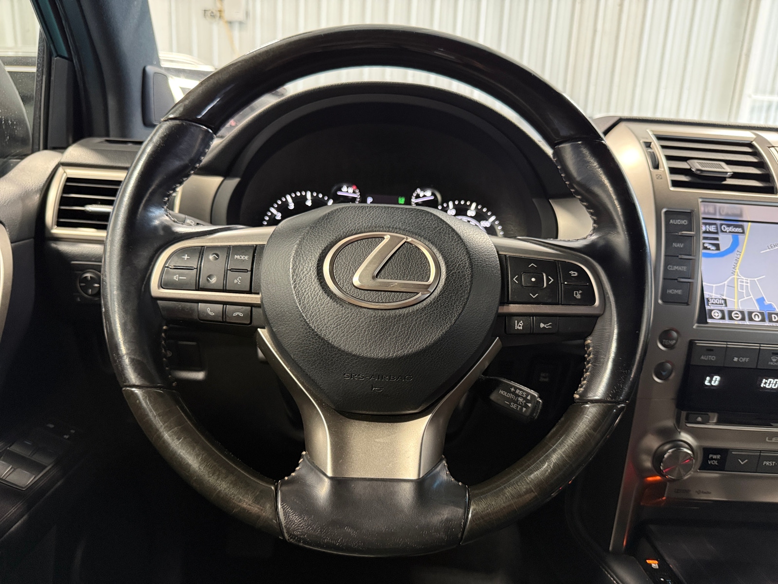 Thumbnail: 2020 Lexus GX - 4