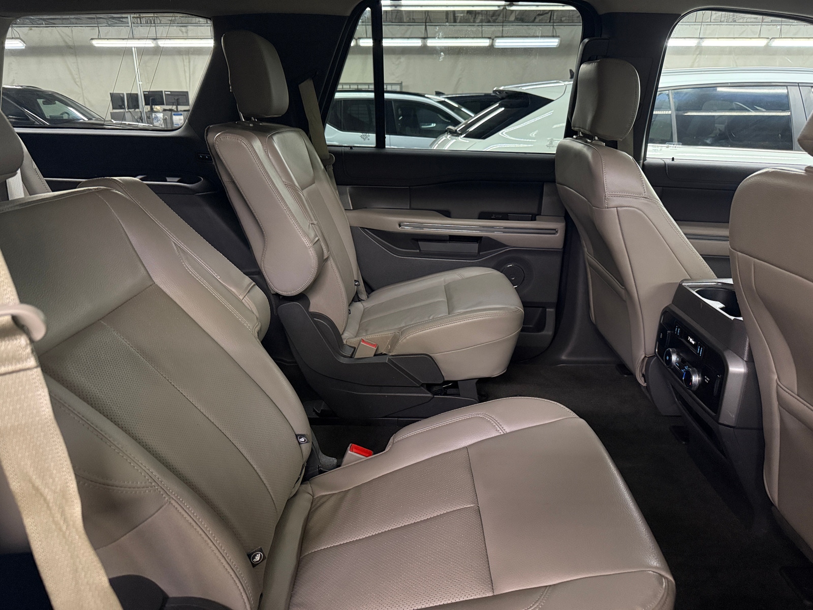 Thumbnail: 2020 Ford Expedition - 5
