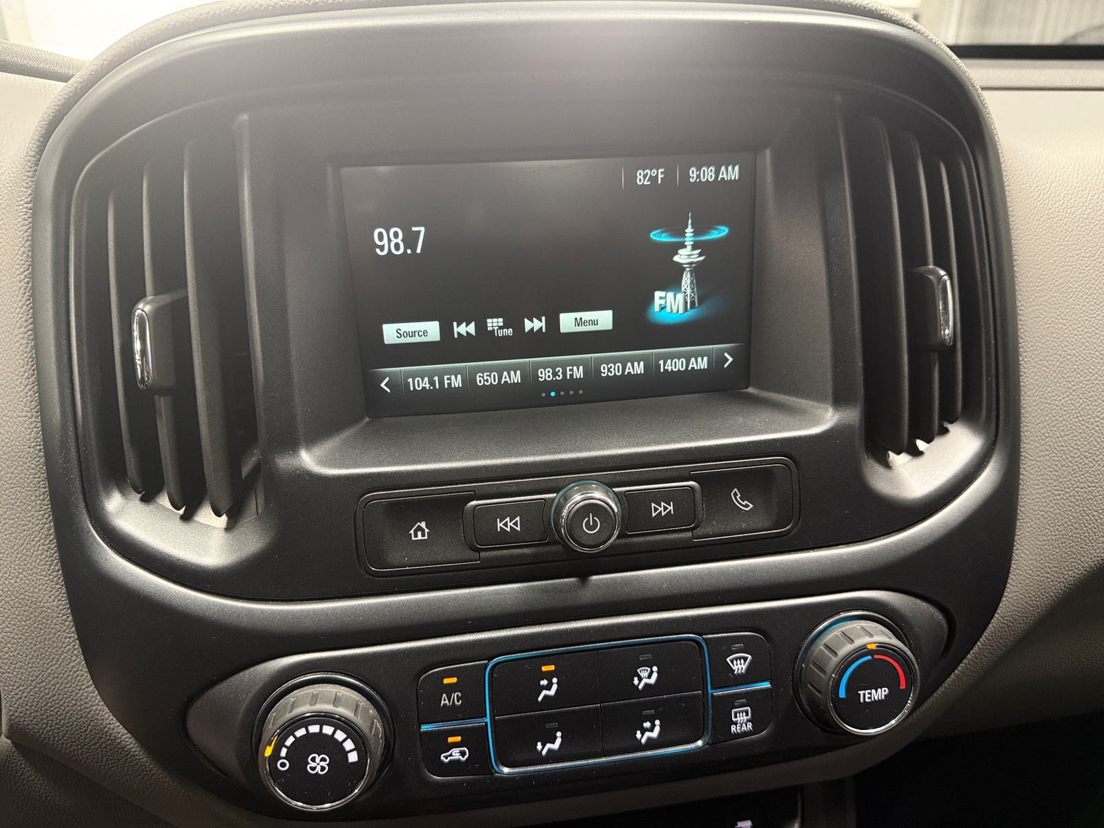 Thumbnail: 2018 GMC Canyon - 4