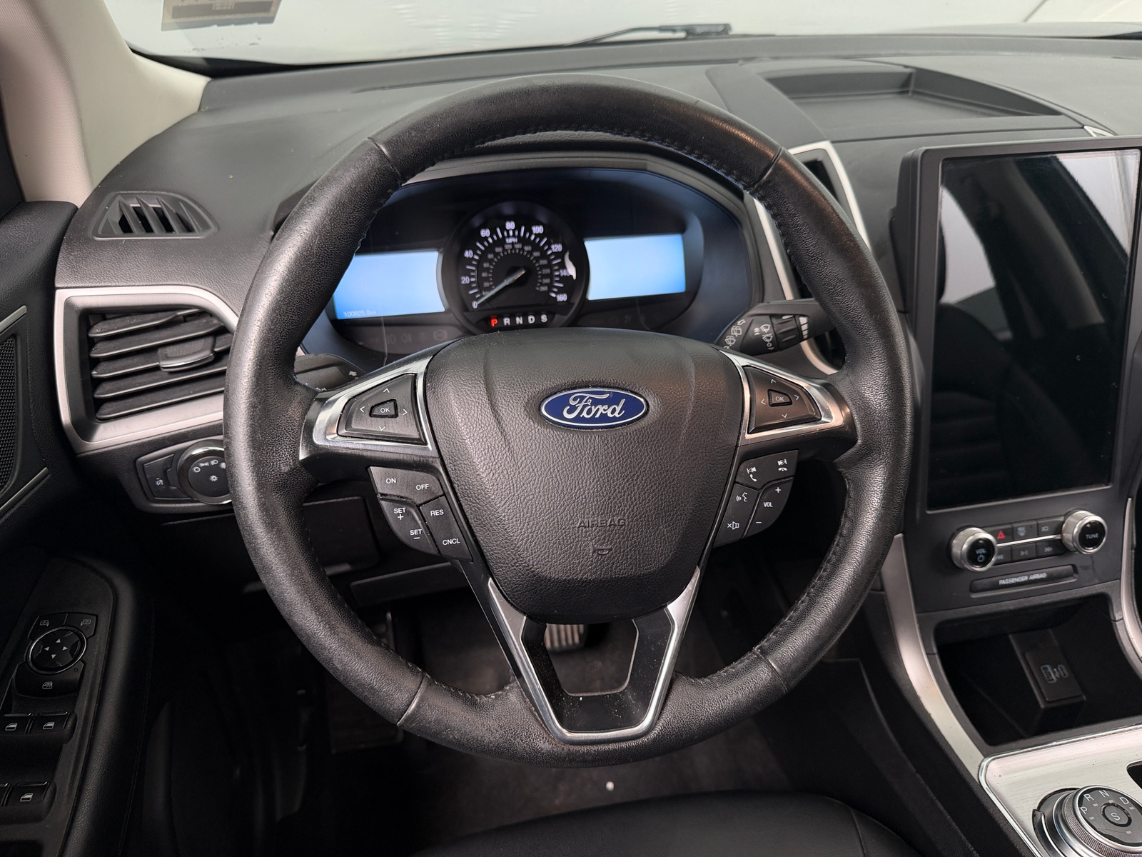 Thumbnail: 2022 Ford Edge - 4