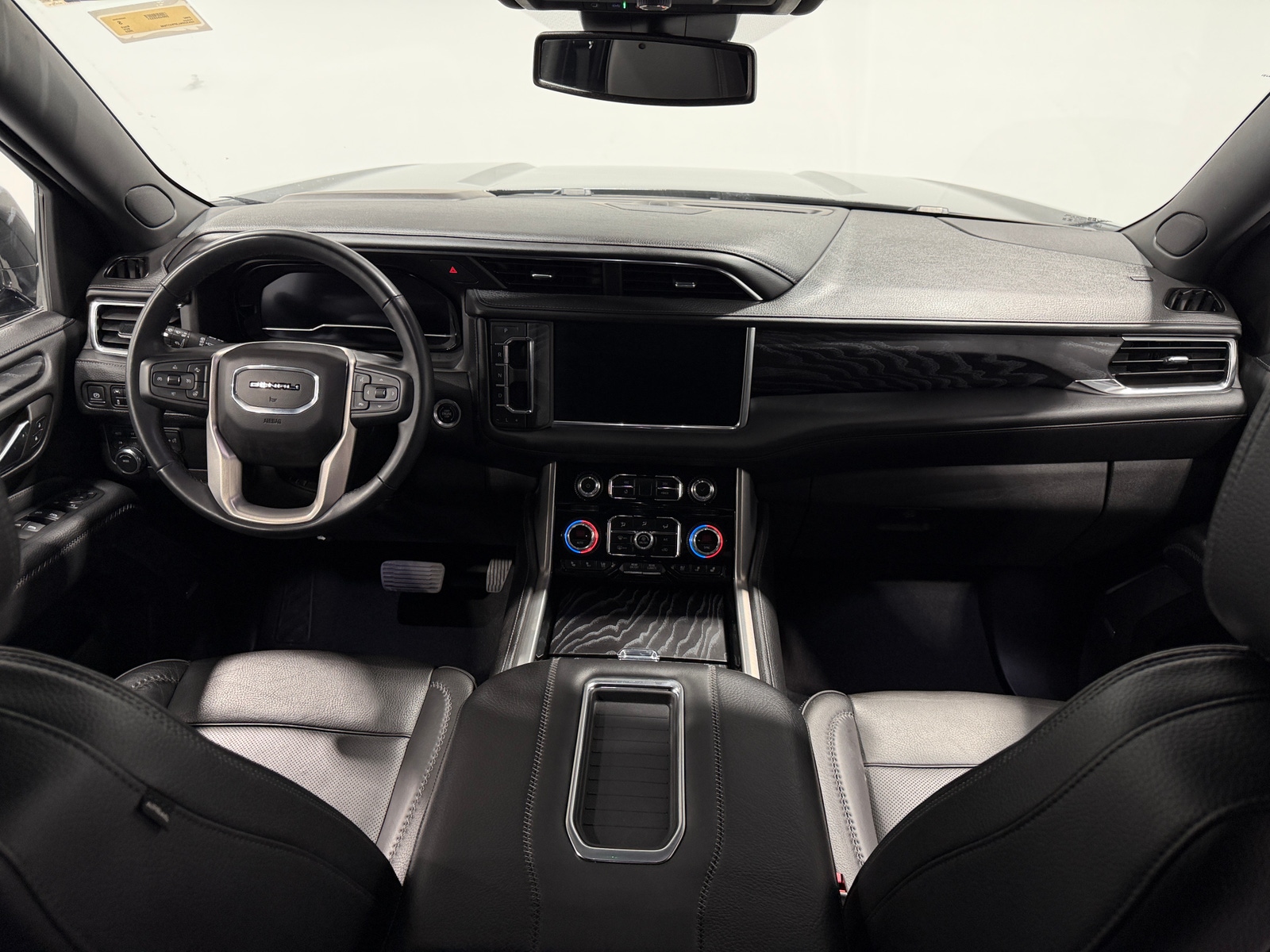 Thumbnail: 2023 GMC Yukon - 2