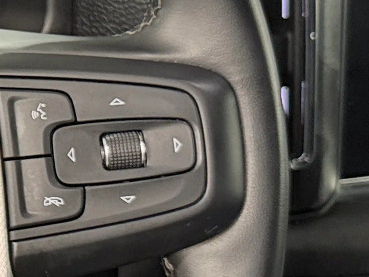 2023 GMC Yukon Denali - Photo 17
