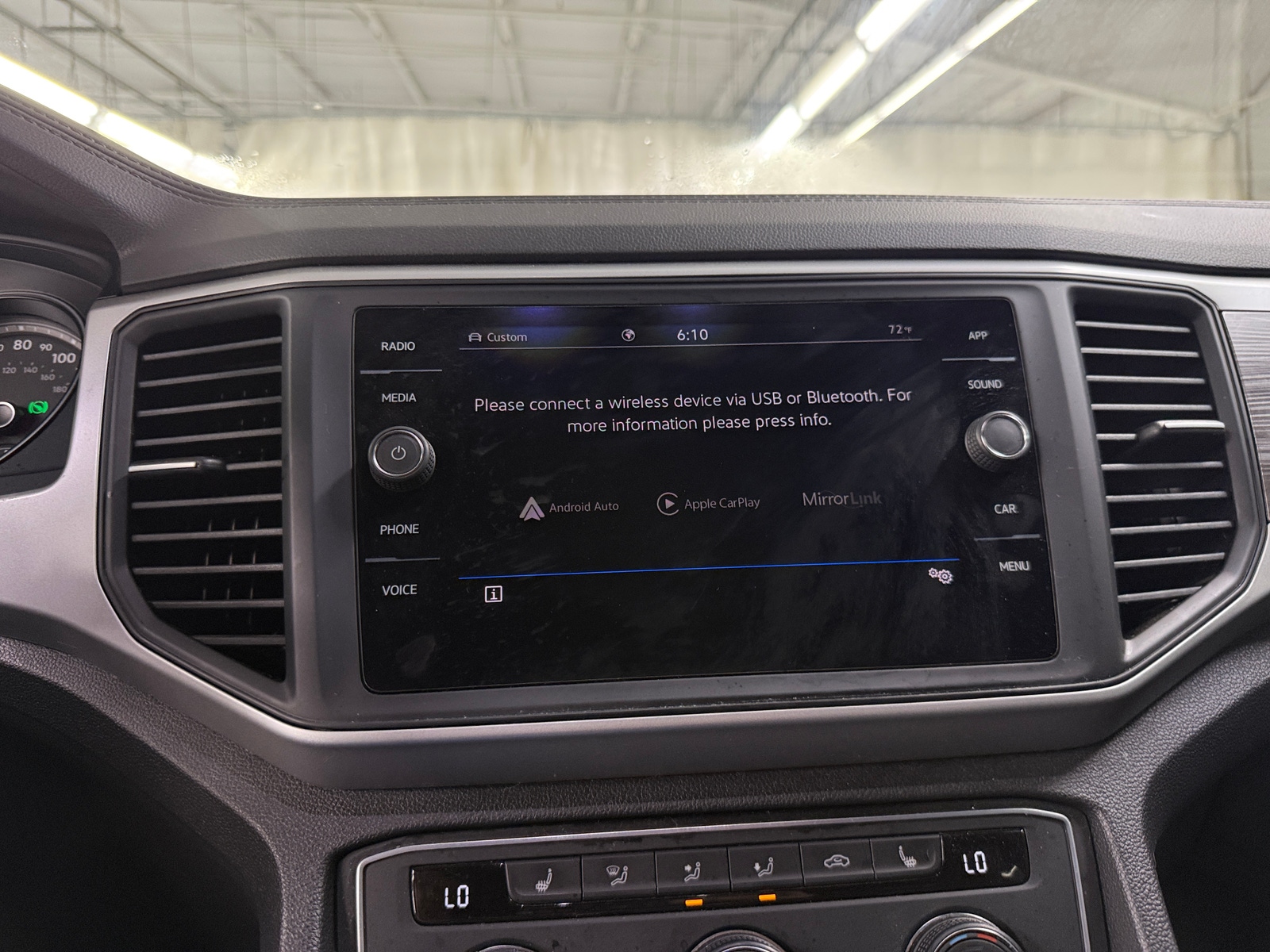 Thumbnail: 2021 Volkswagen Atlas - 3