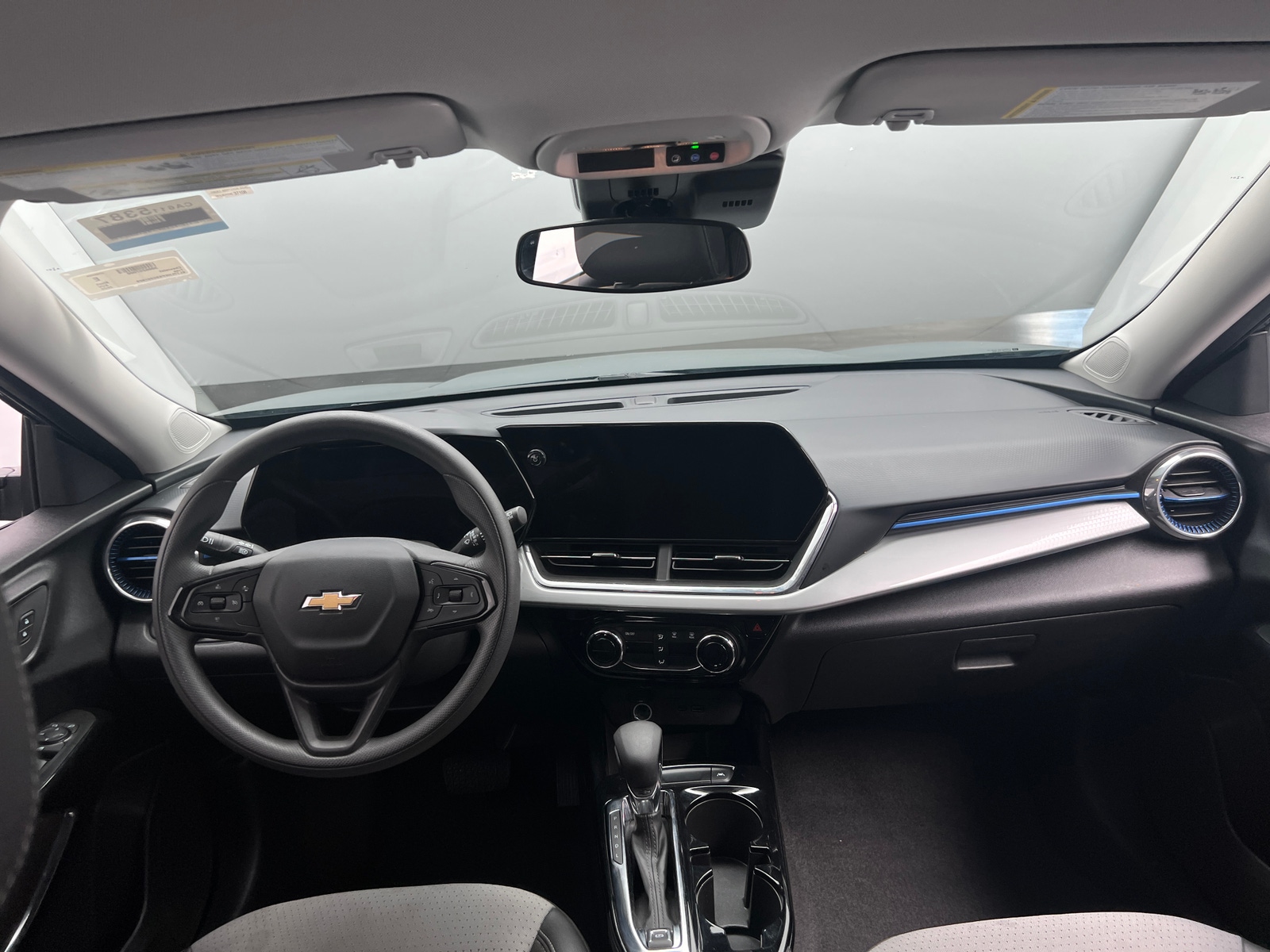 Thumbnail: 2025 Chevrolet Trax - 2