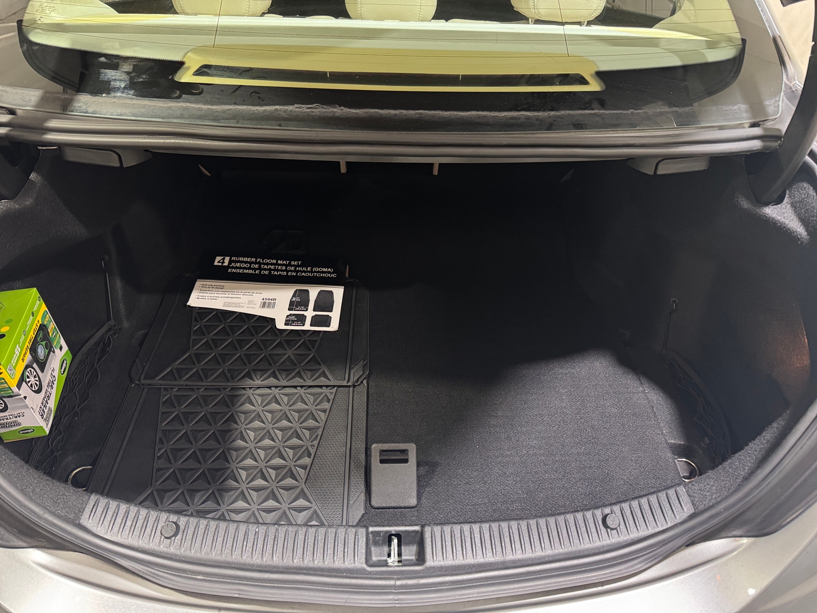 Thumbnail: 2015 Mercedes-Benz C-Class - 6