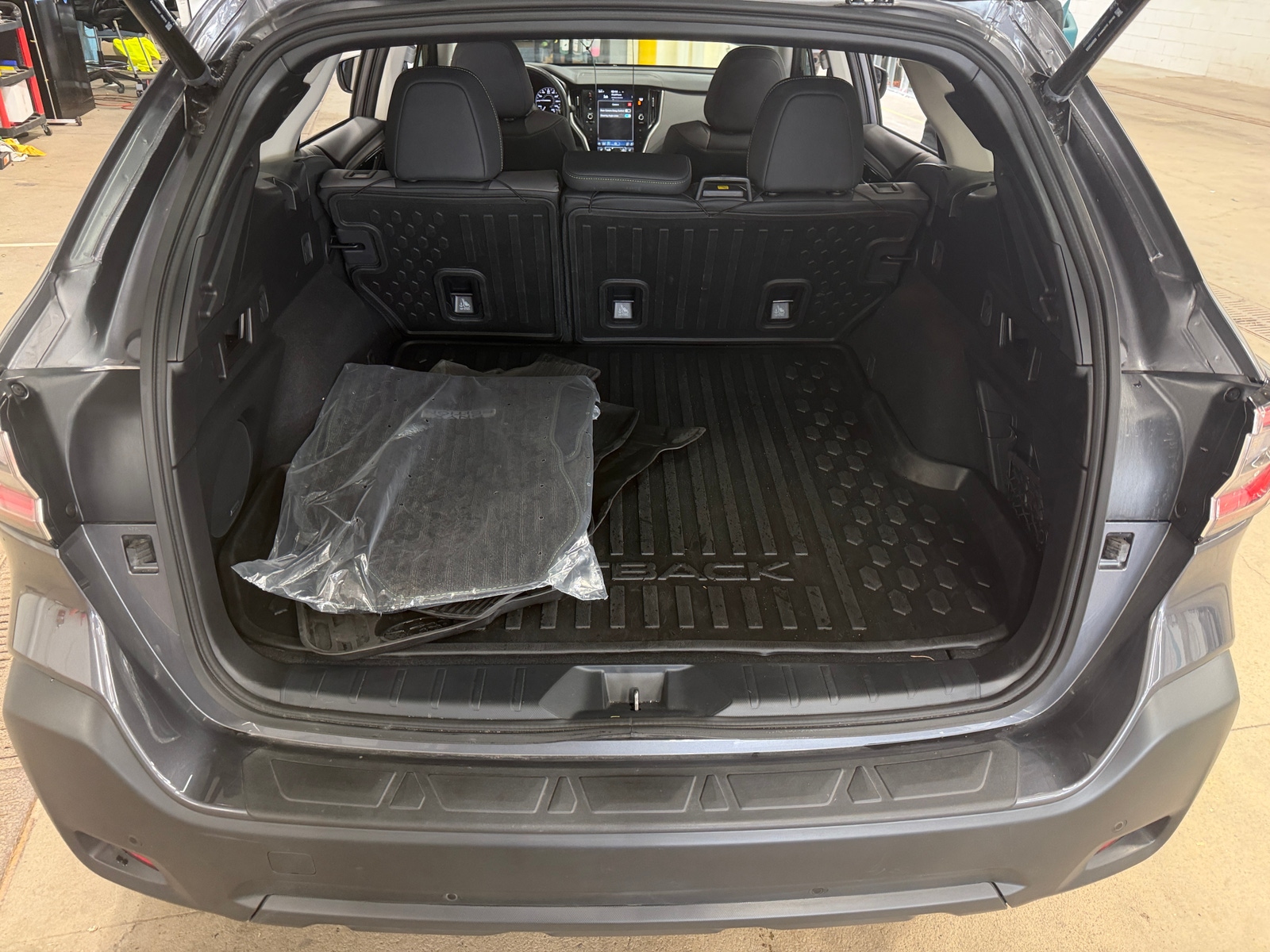 Thumbnail: 2025 Subaru Outback - 6
