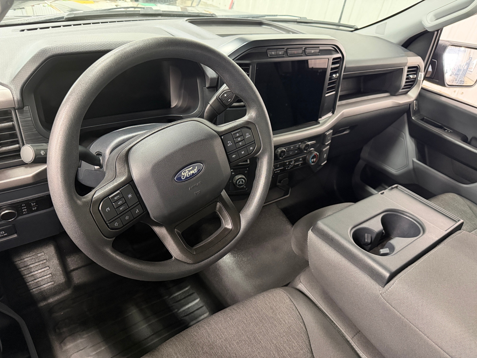 Thumbnail: 2024 Ford Econoline - 3