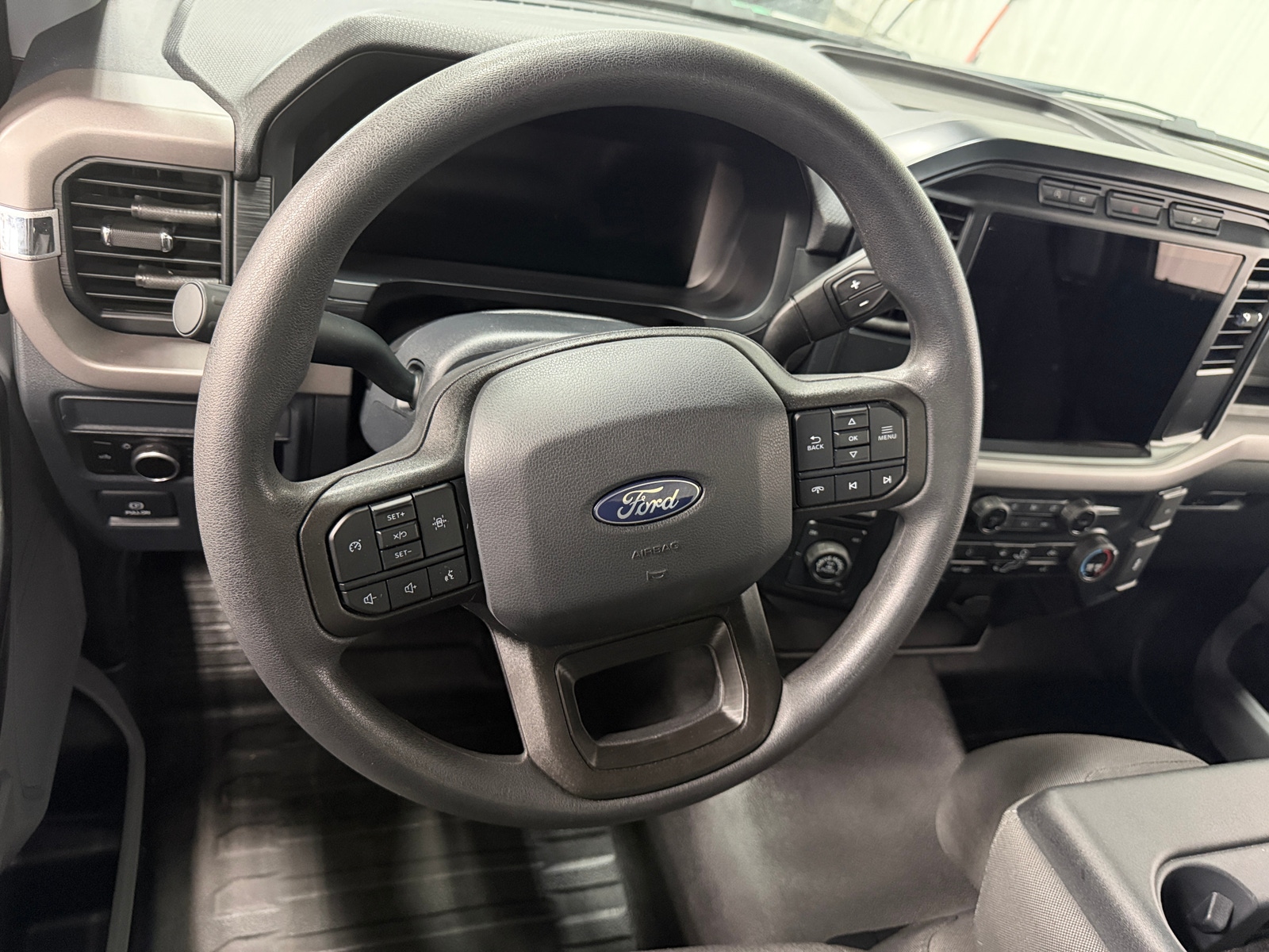 Thumbnail: 2024 Ford Econoline - 5