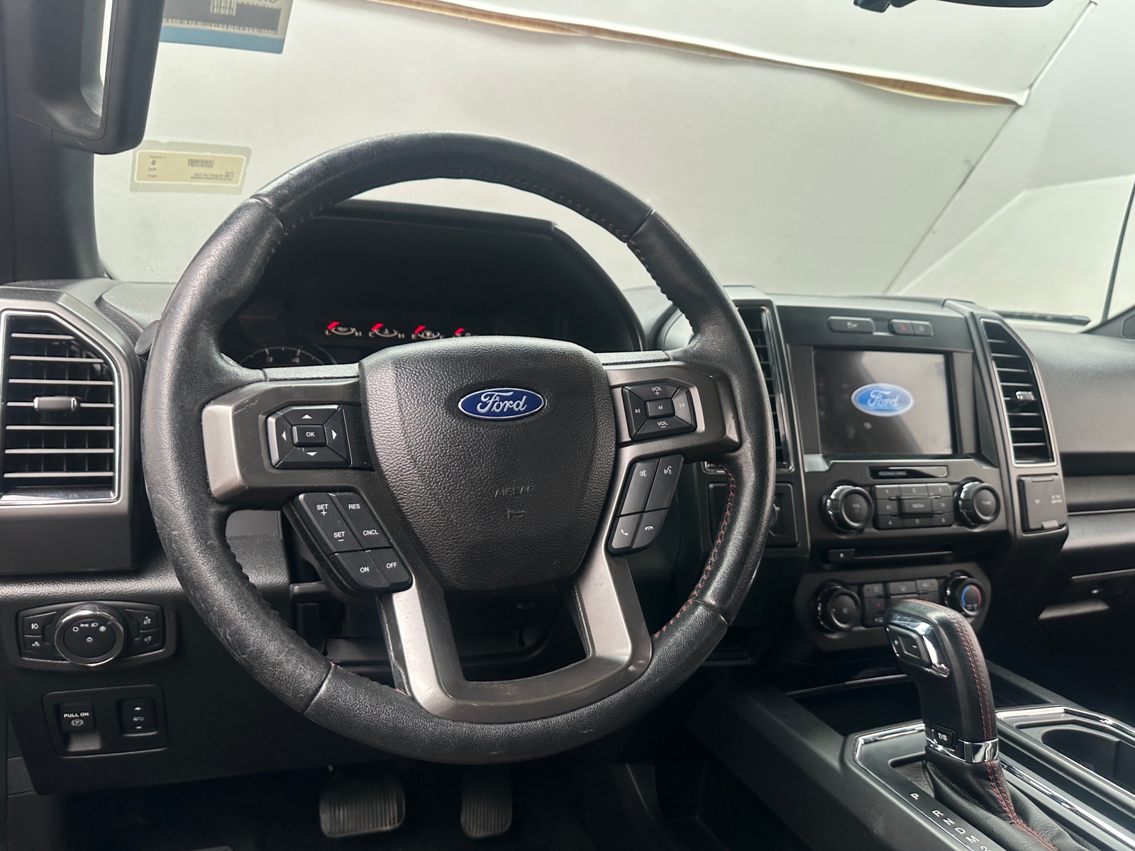Thumbnail: 2017 Ford Econoline - 5