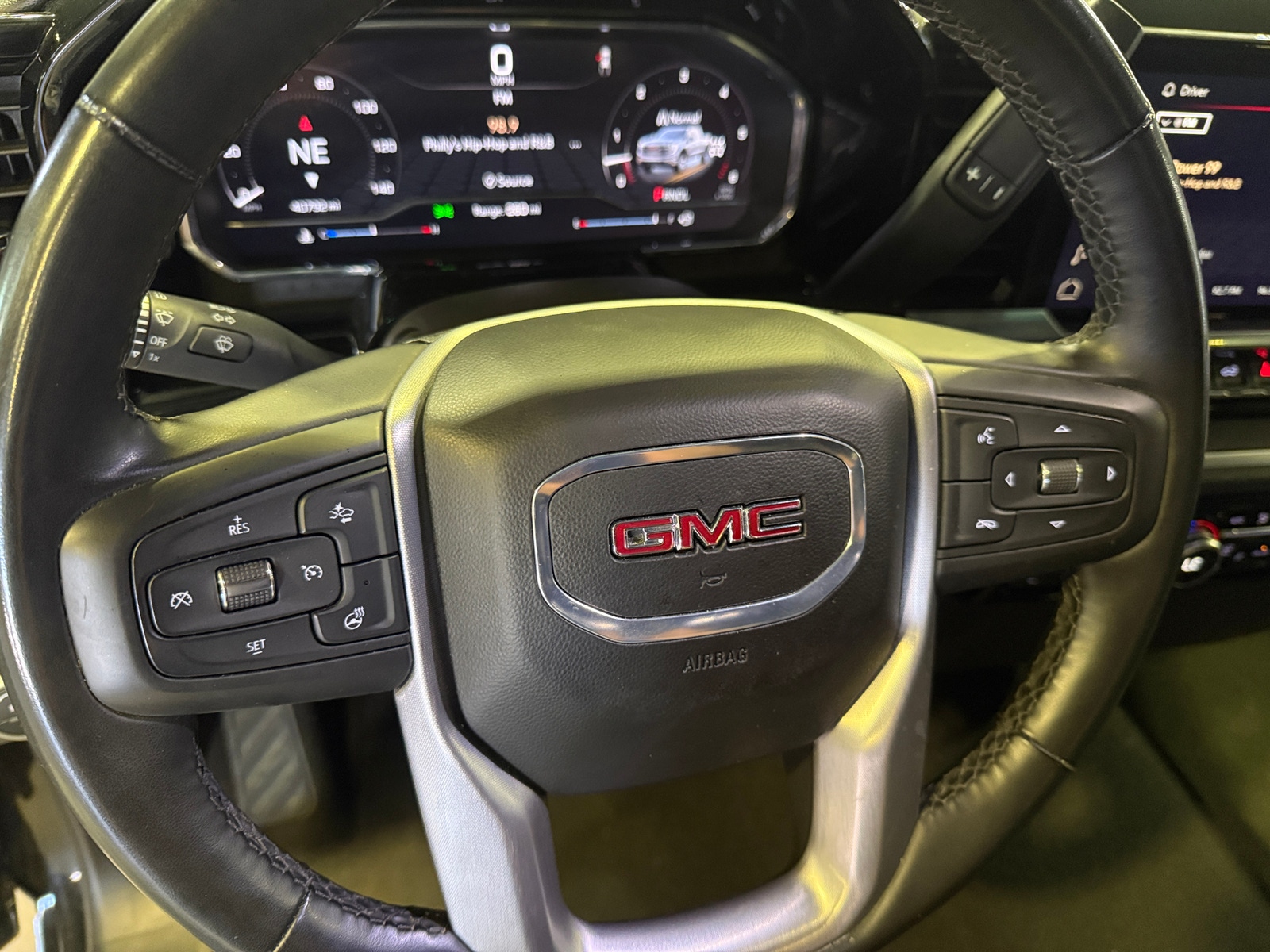 Thumbnail: 2025 GMC Sierra 1500 - 4