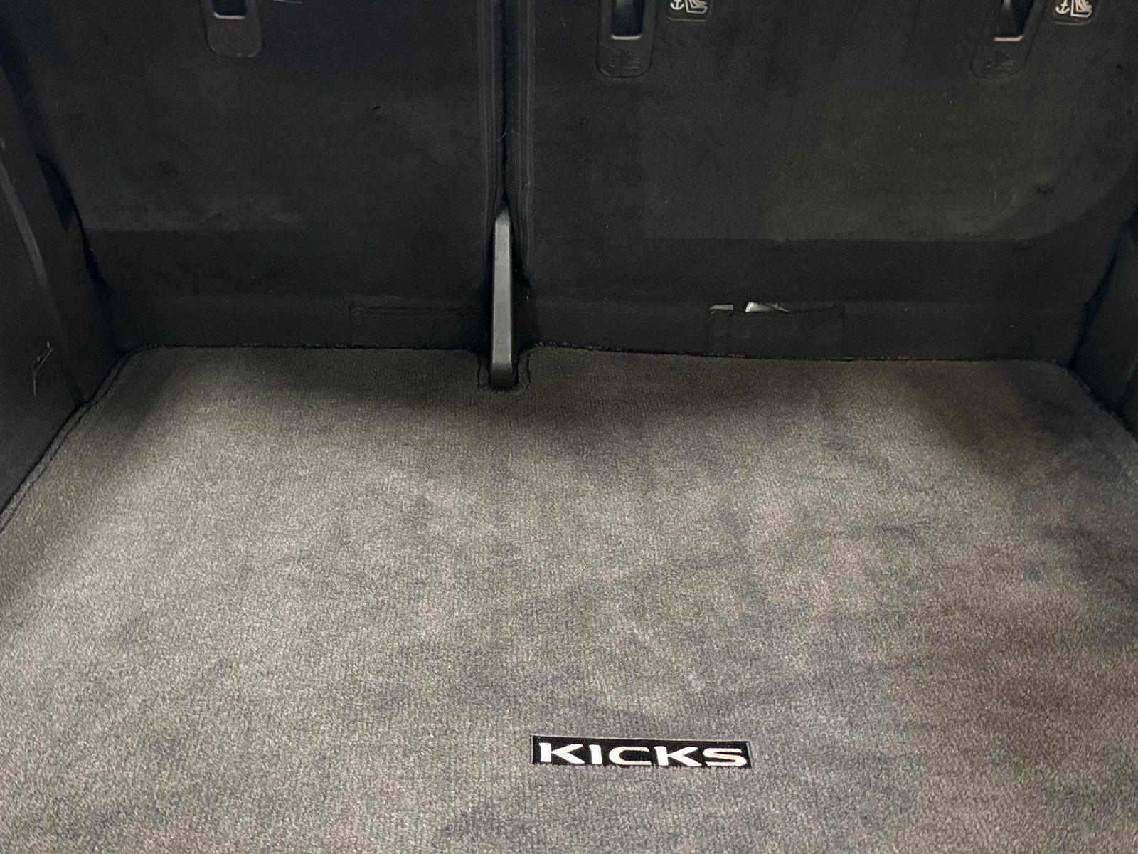 Thumbnail: 2019 Nissan Kicks - 7