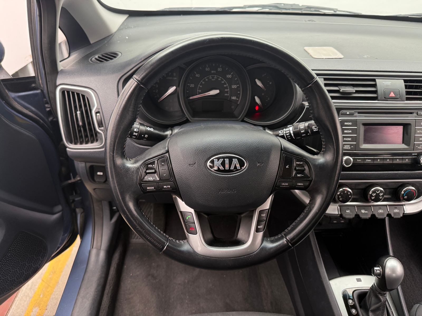Thumbnail: 2016 Kia Rio - 5