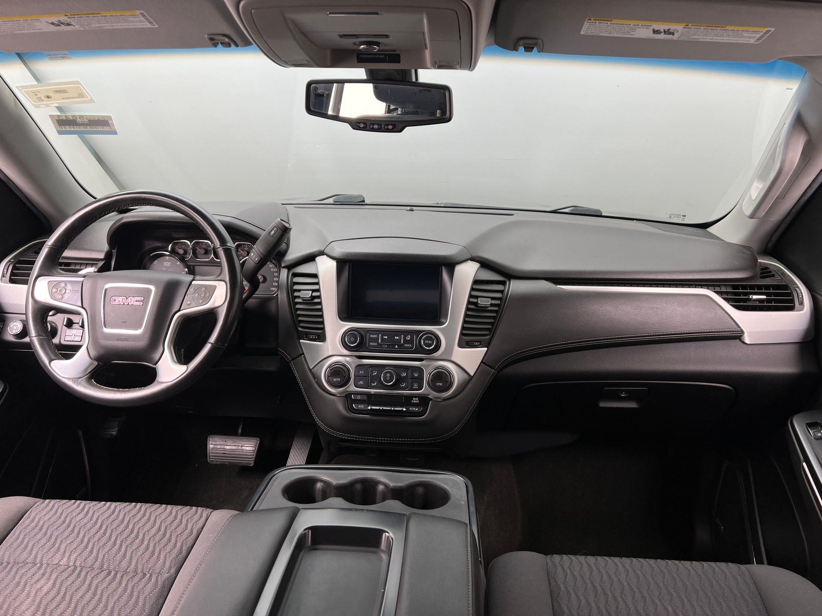 Thumbnail: 2016 GMC Yukon - 3