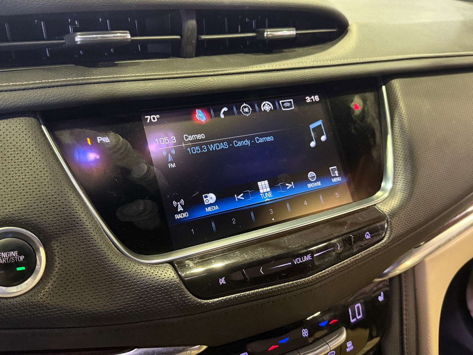 Thumbnail: 2017 Cadillac XT5 - 3