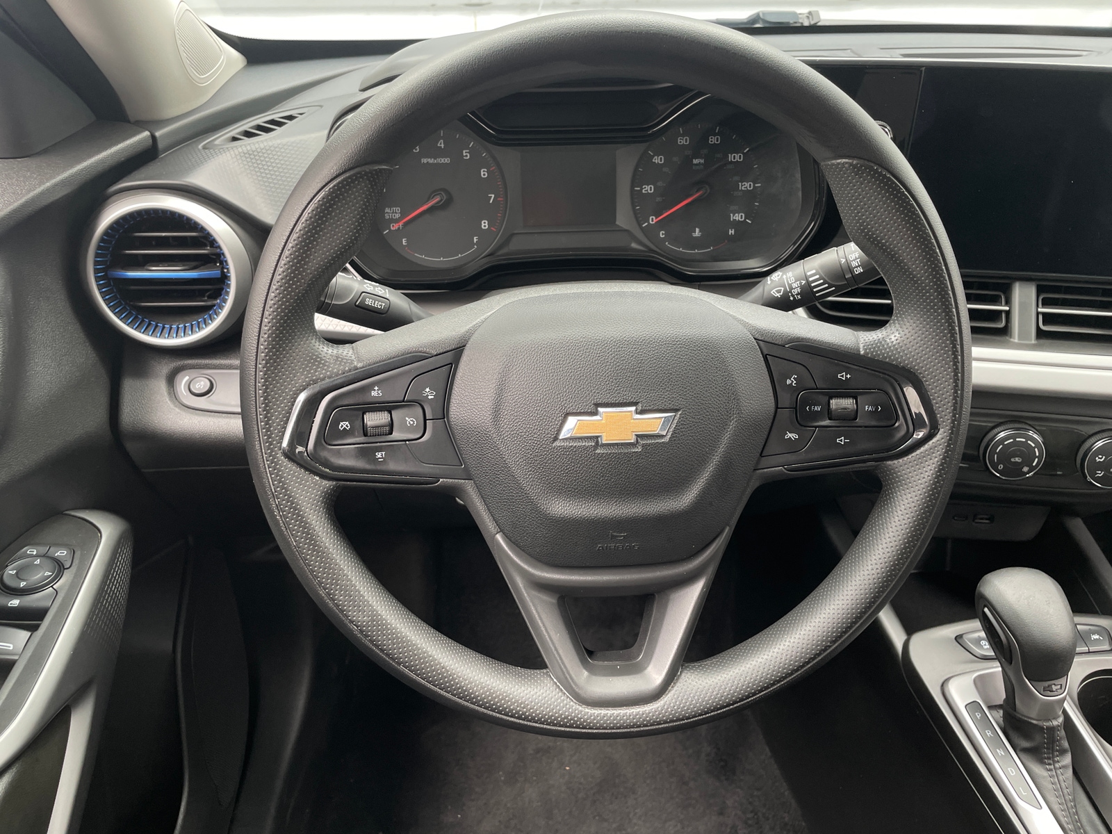 Thumbnail: 2024 Chevrolet Trax - 5
