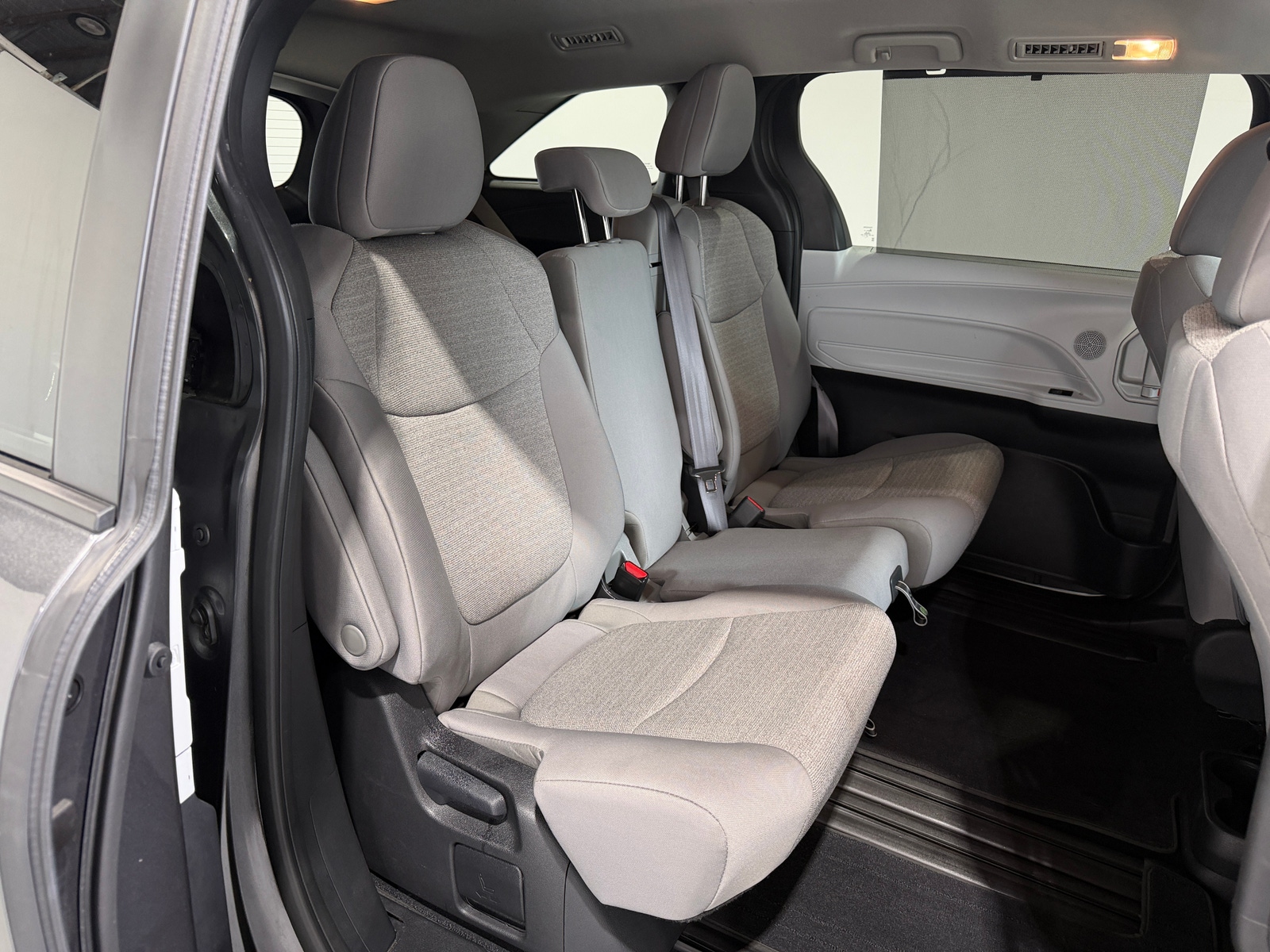 Thumbnail: 2025 Toyota Sienna - 6