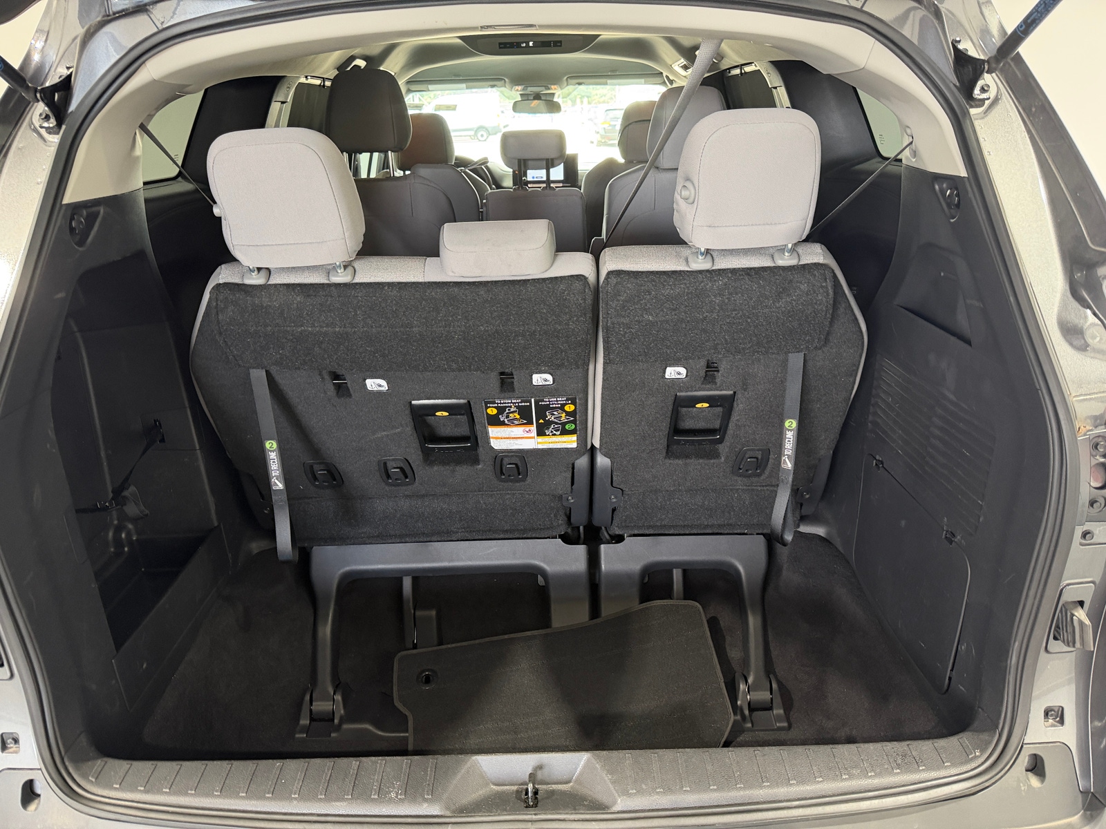 Thumbnail: 2025 Toyota Sienna - 7