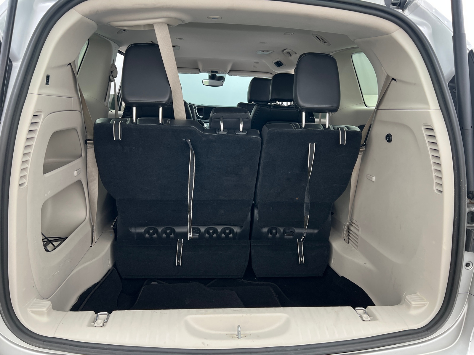Thumbnail: 2024 Chrysler Pacifica - 6