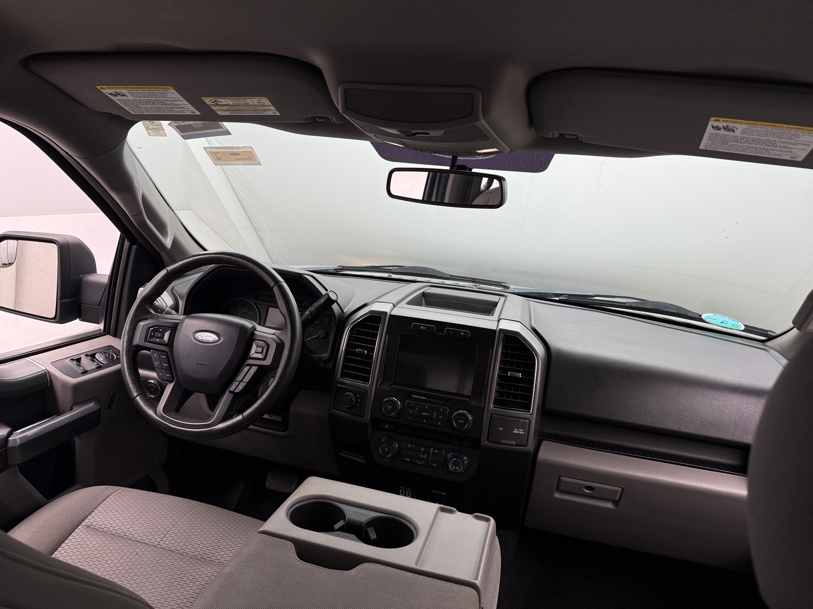 Thumbnail: 2018 Ford Econoline - 3
