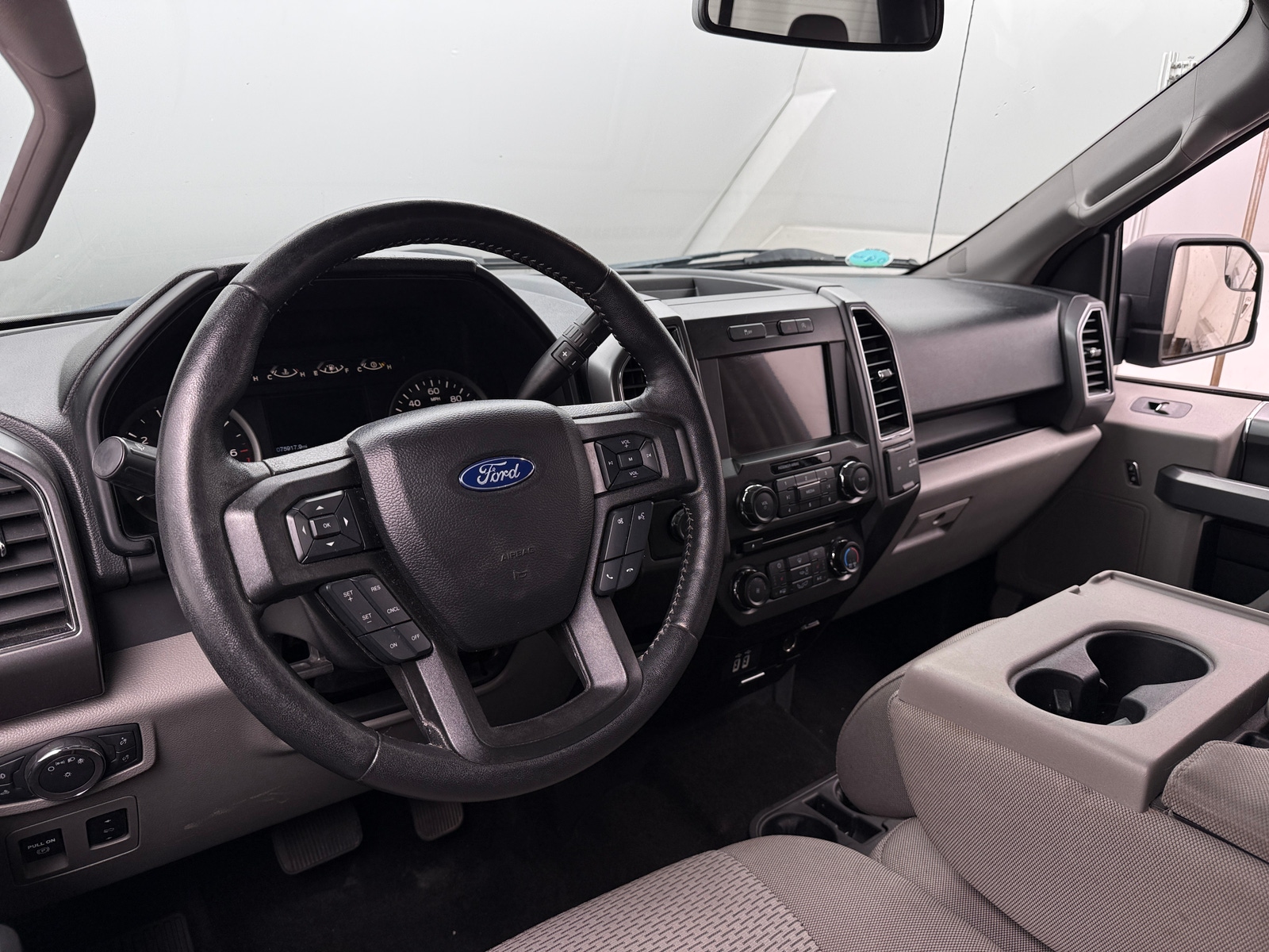 Thumbnail: 2018 Ford Econoline - 5