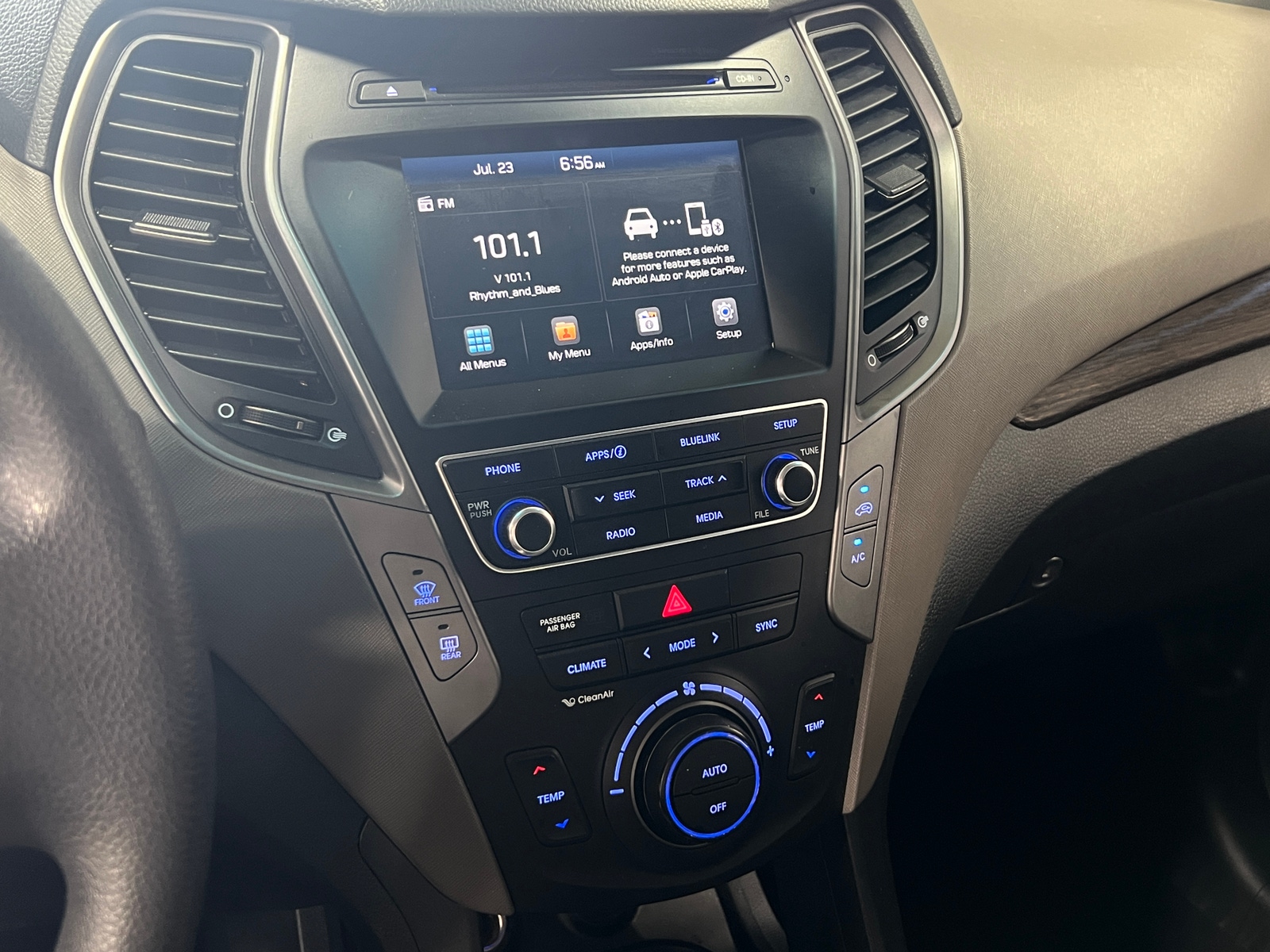 Thumbnail: 2018 Hyundai Santa Fe - 4