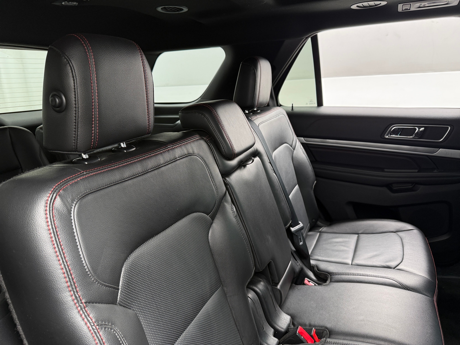 Thumbnail: 2017 Ford Explorer - 5