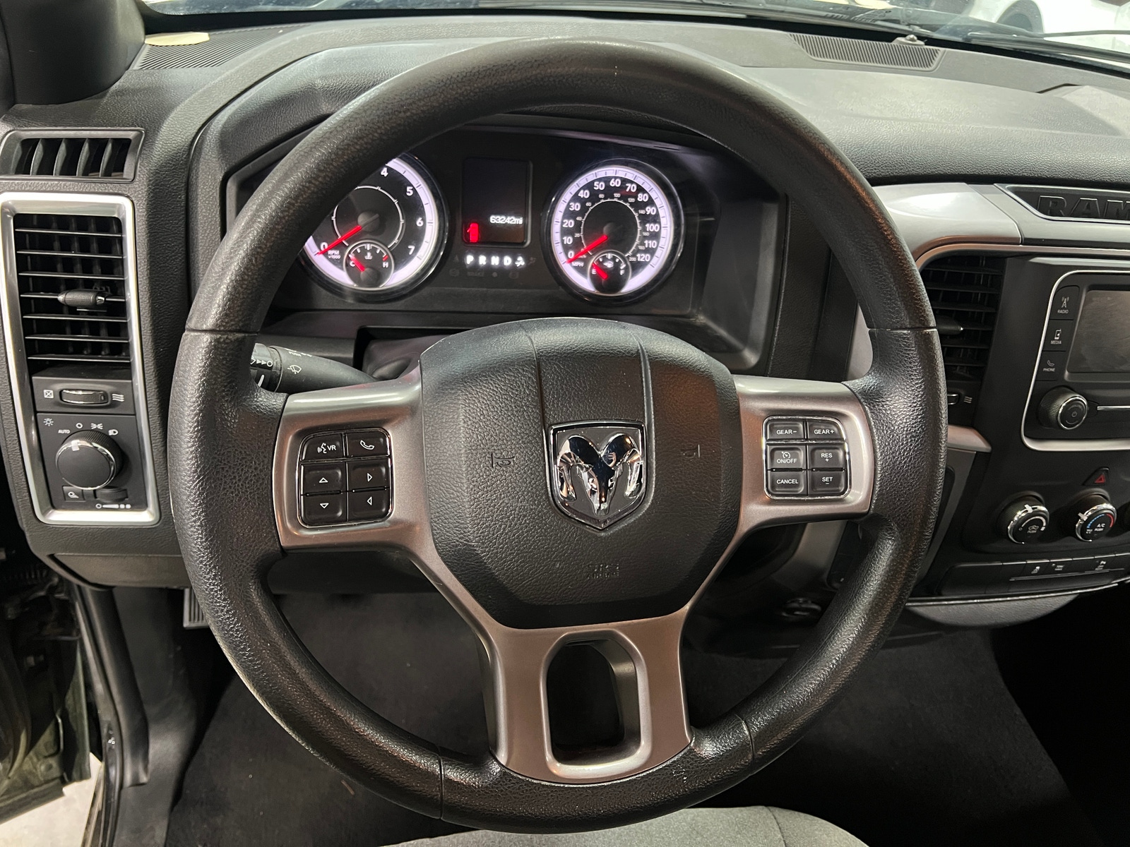 Thumbnail: 2023 RAM 1500 Classic - 5