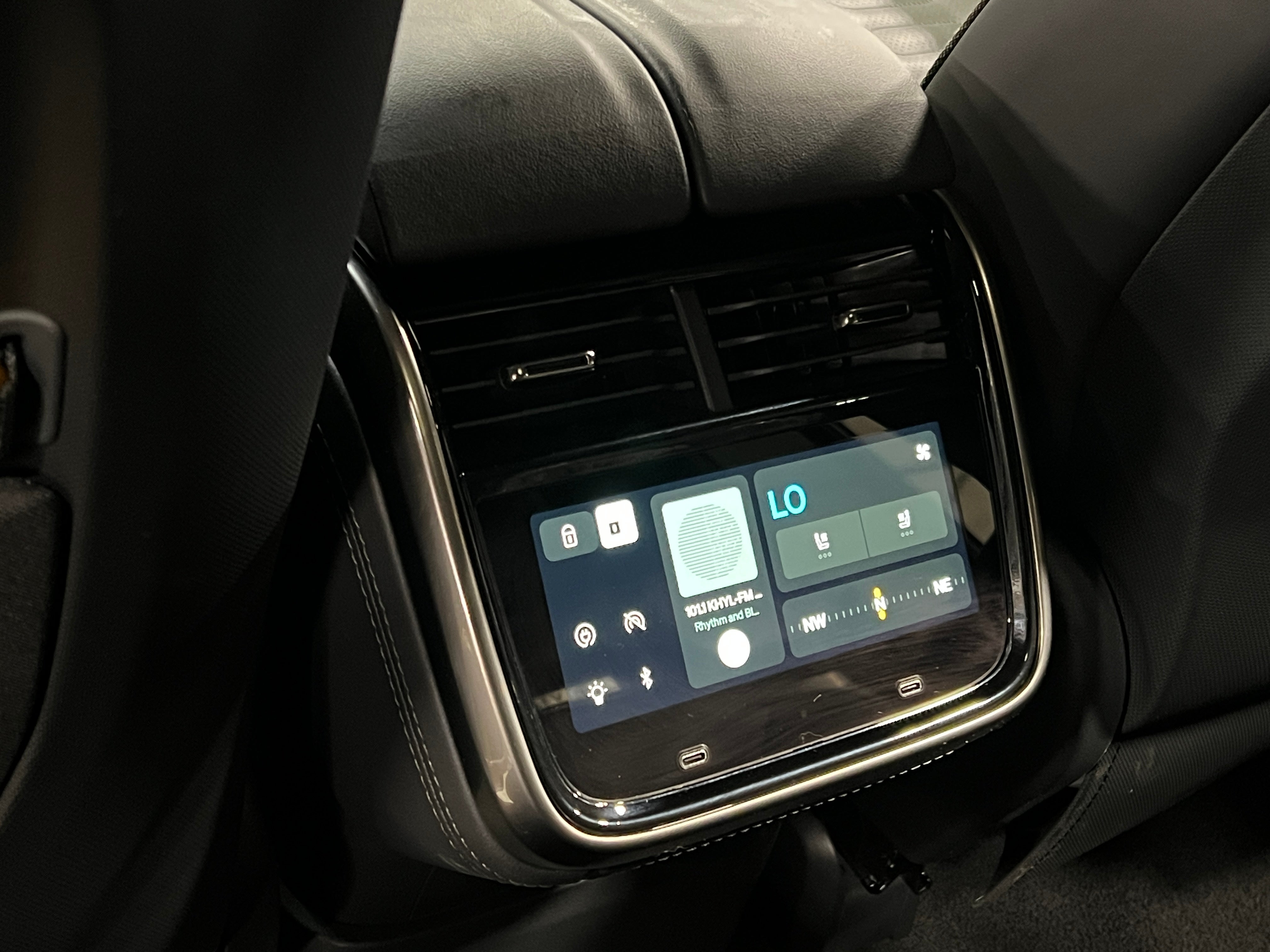 Used 2023 Rivian R1S Adventure with VIN 7PDSGABA4PN013565 for sale in Pewaukee, WI