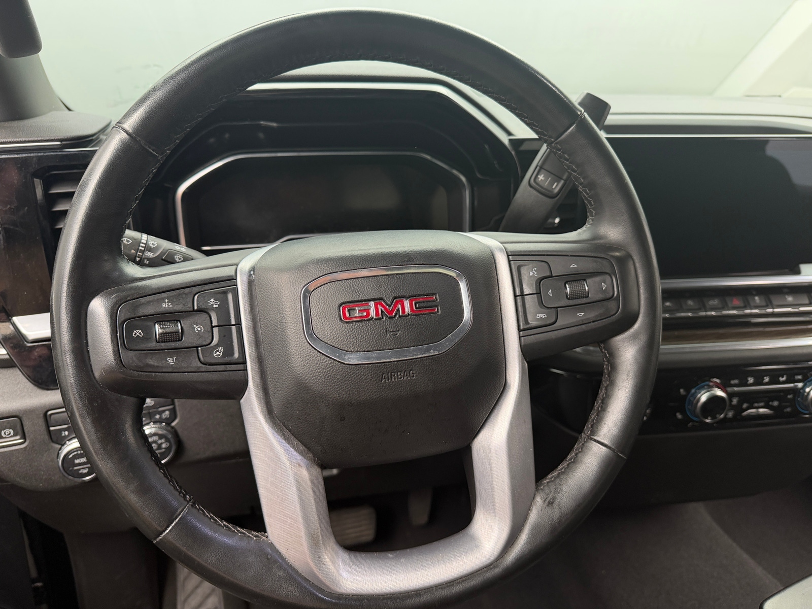 Thumbnail: 2023 GMC Sierra 1500 - 5