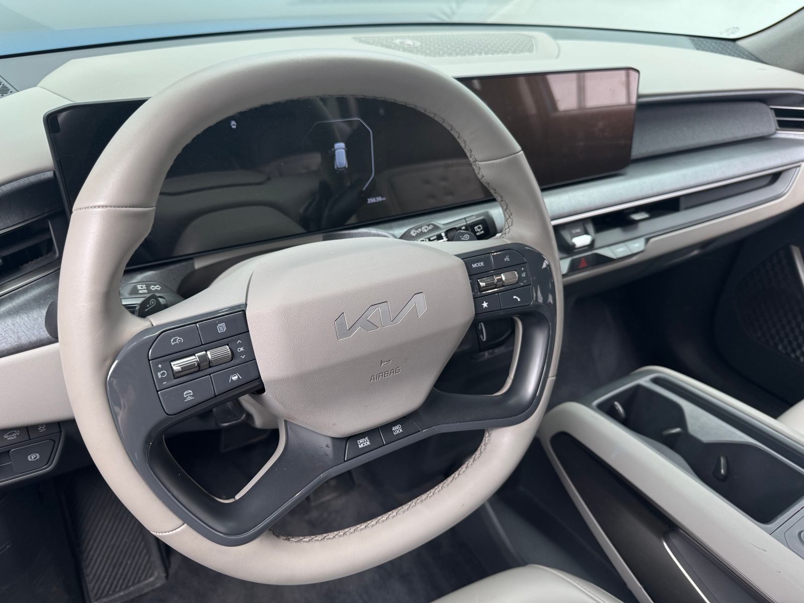 Thumbnail: 2024 Kia EV9 - 5