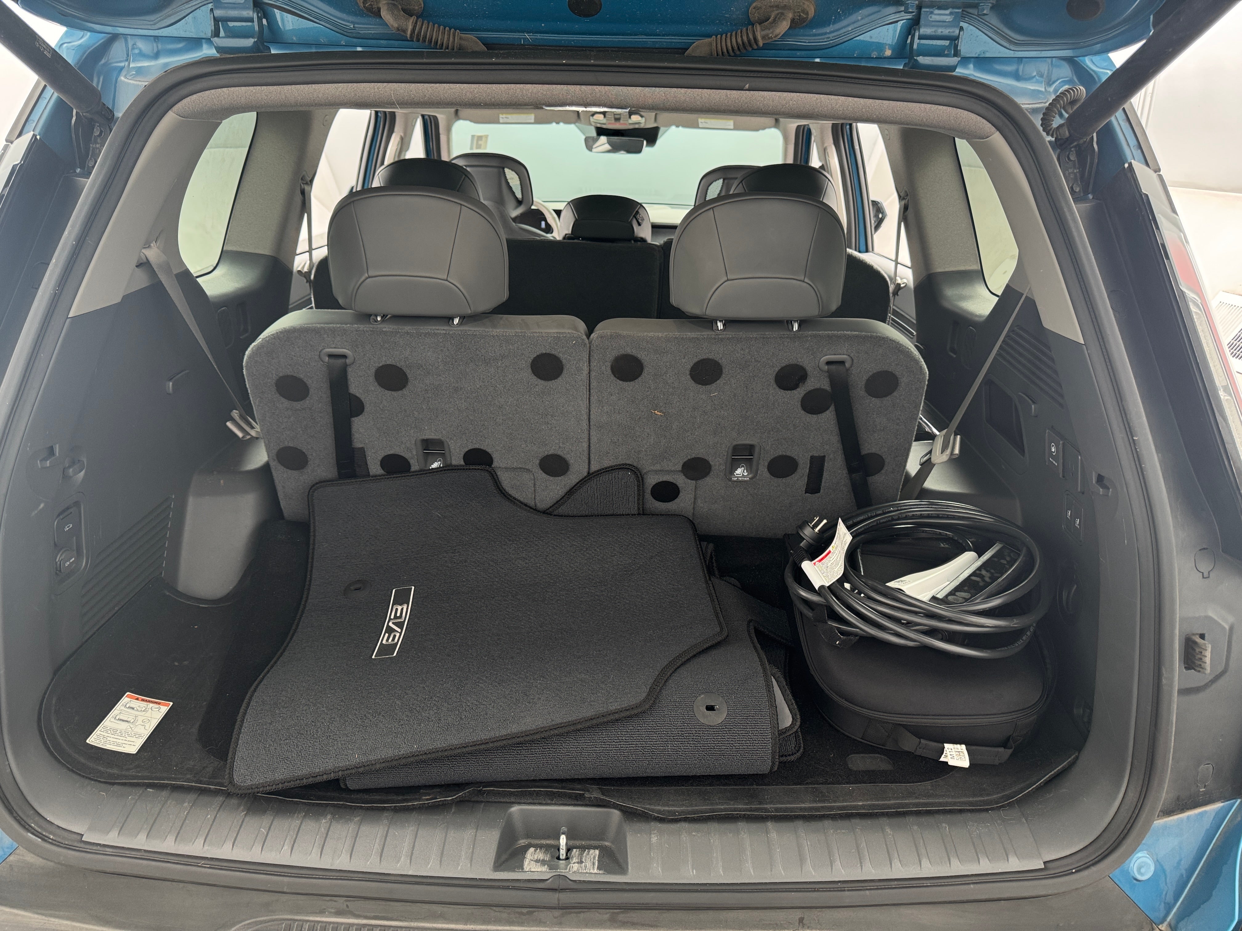 Used 2024 Kia EV9 Wind with VIN KNDAFFS57R6035837 for sale in Pewaukee, WI