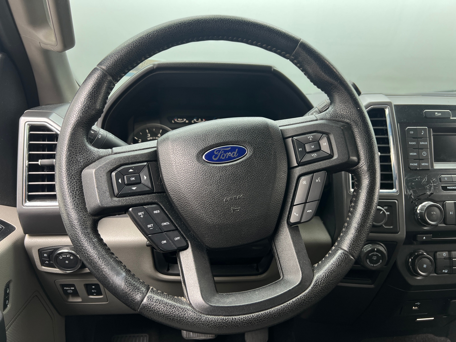 Thumbnail: 2016 Ford Econoline - 5