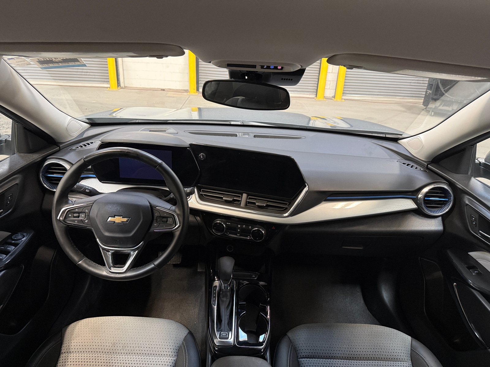 Thumbnail: 2025 Chevrolet Trax - 3
