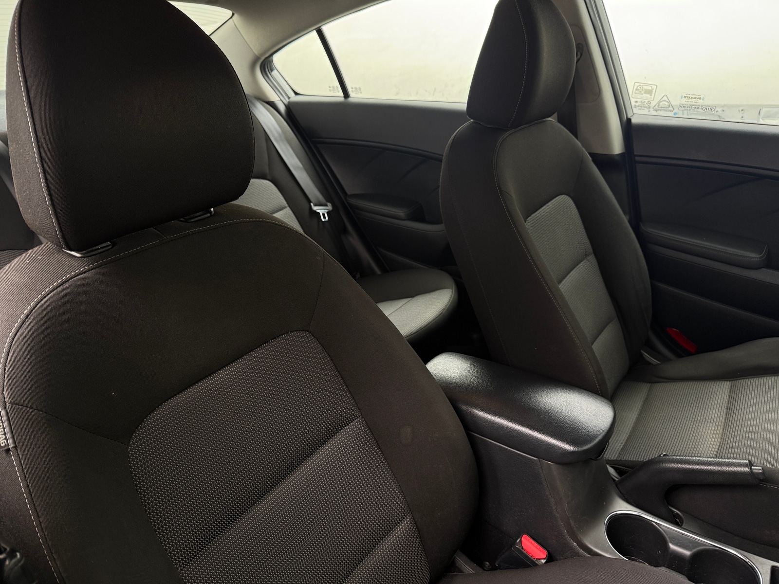 Thumbnail: 2017 Kia Forte - 2