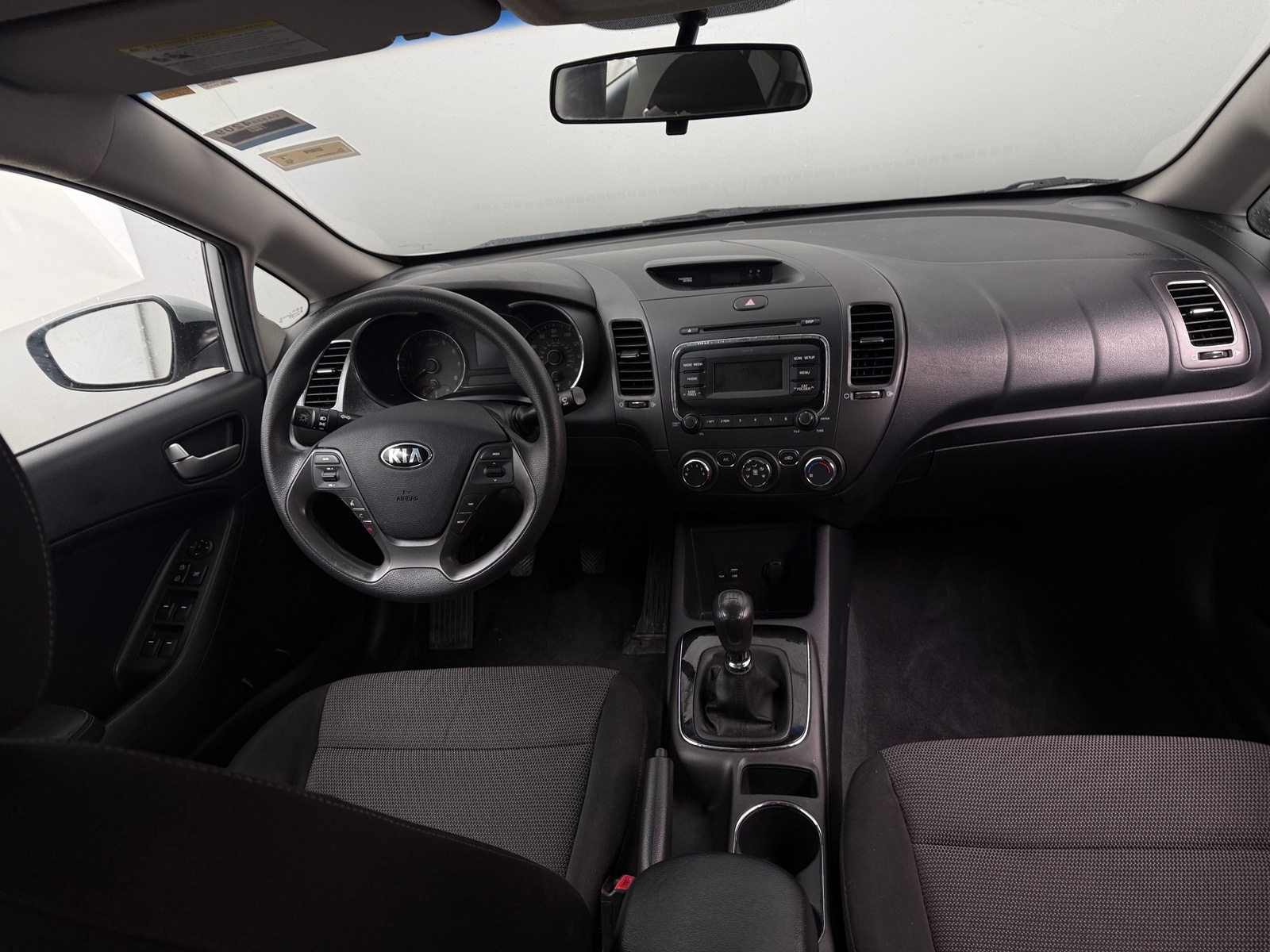 Thumbnail: 2017 Kia Forte - 3