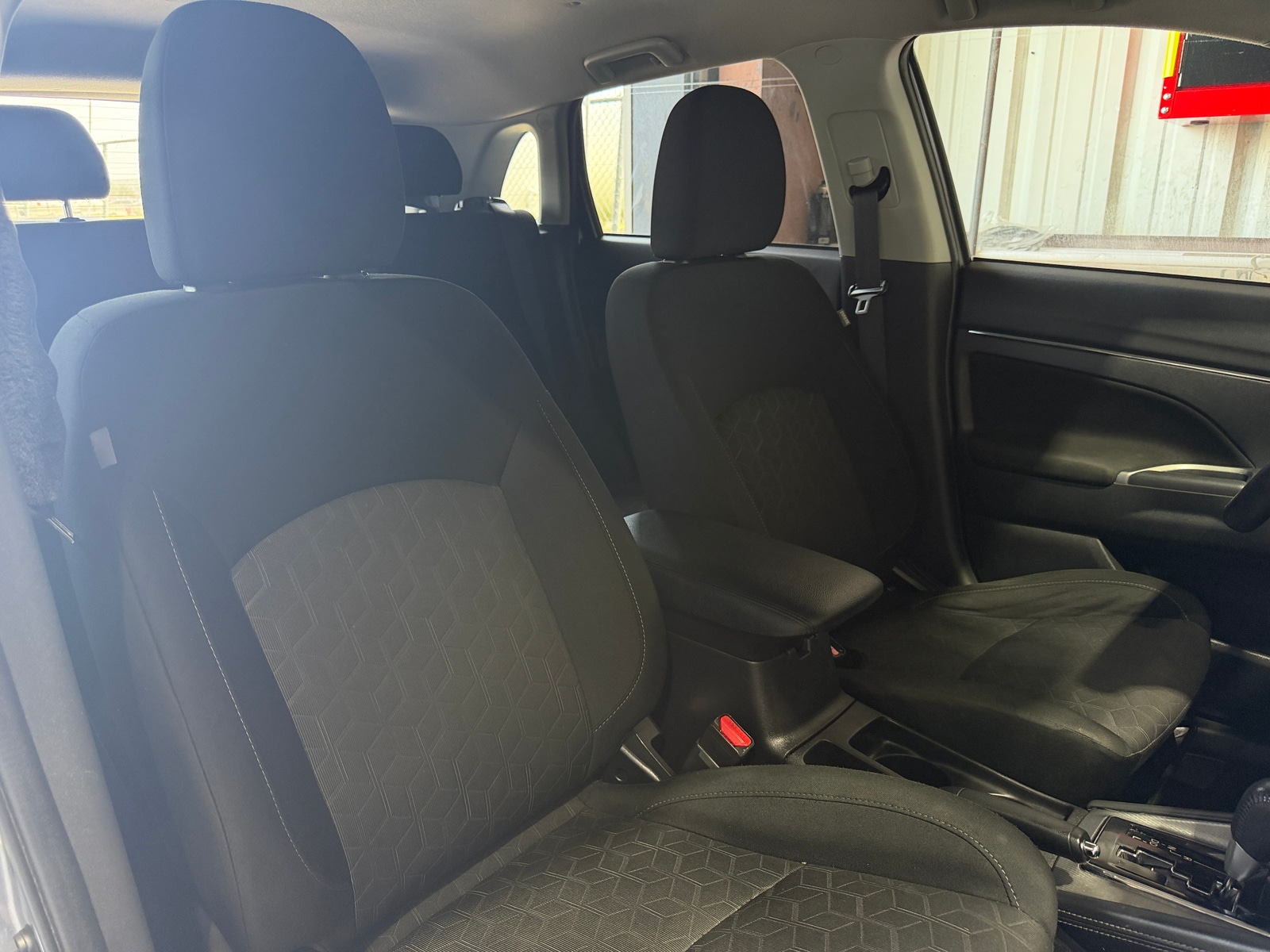 Thumbnail: 2020 Mitsubishi Outlander Sport - 2