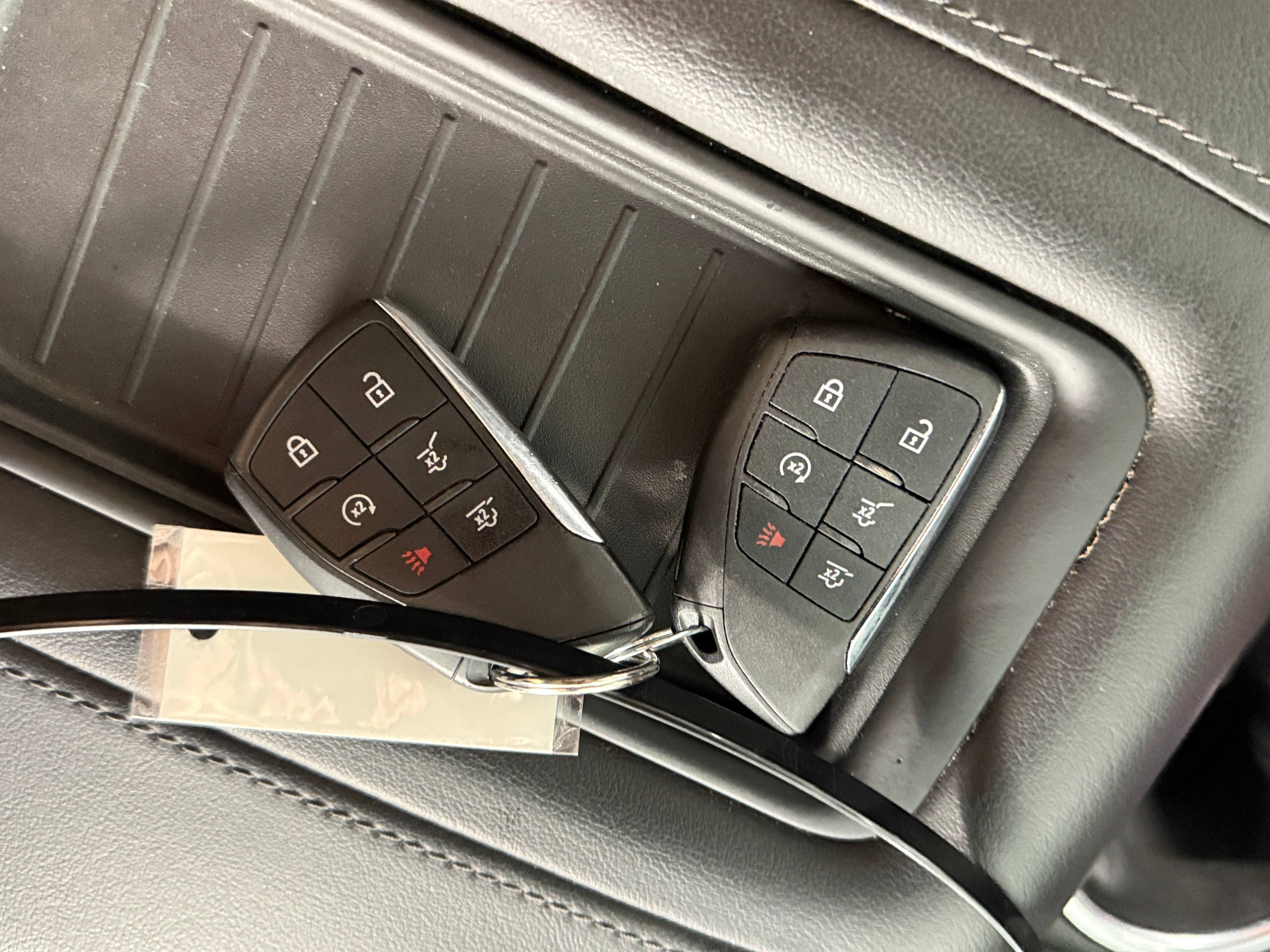 2021 Chevrolet Suburban Z71 - Photo 18