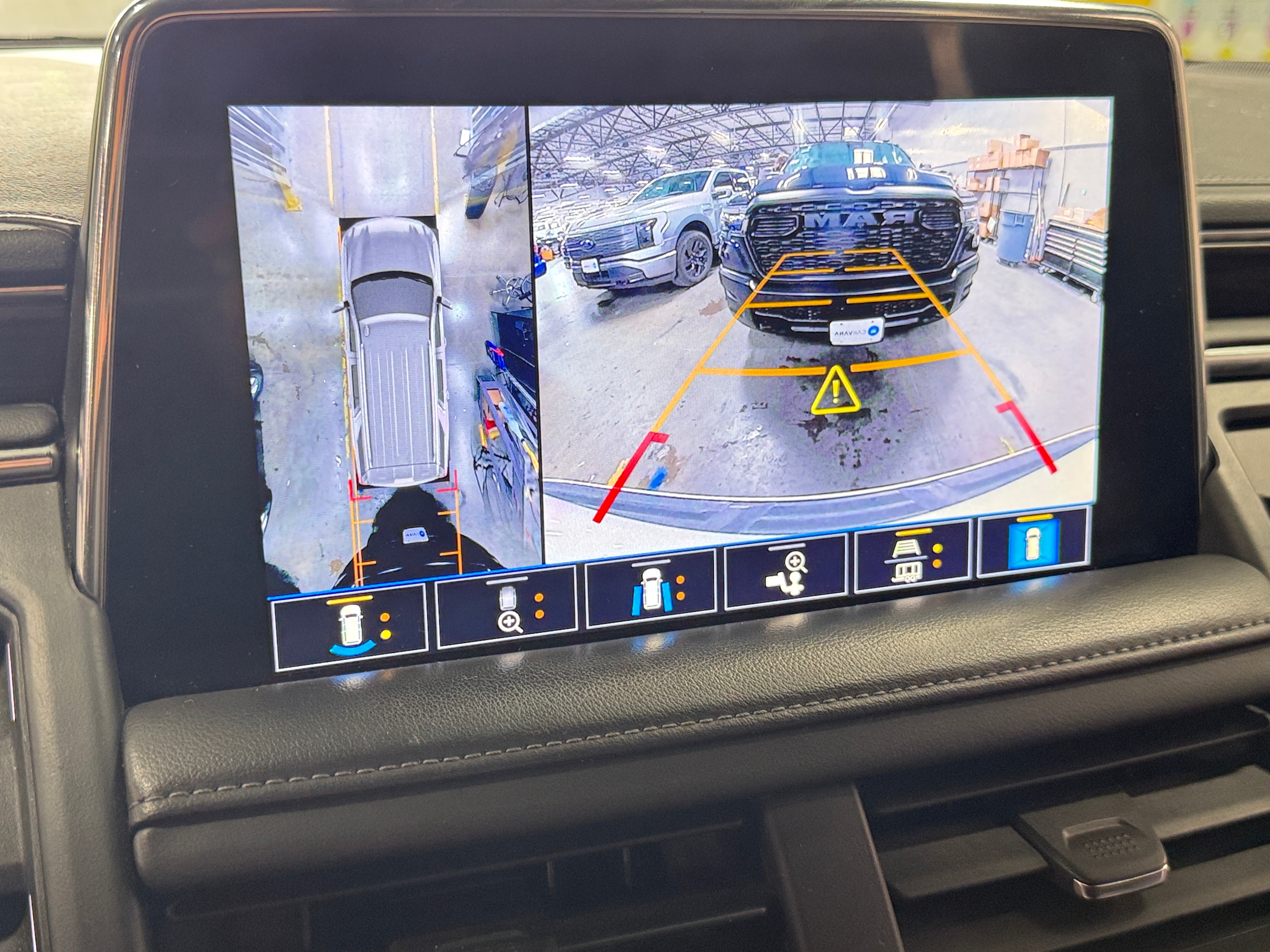 2021 Chevrolet Suburban Z71 - Photo 20