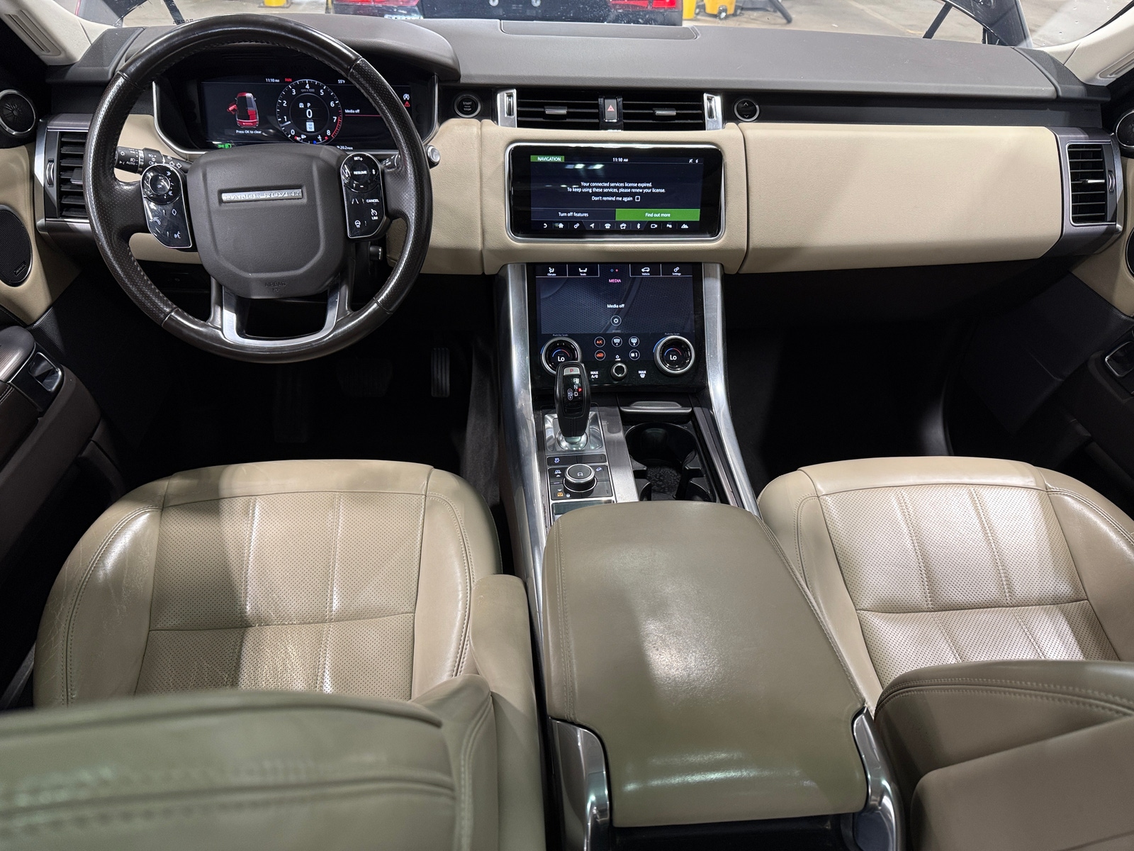 Thumbnail: 2020 Land Rover Range Rover Sport - 2