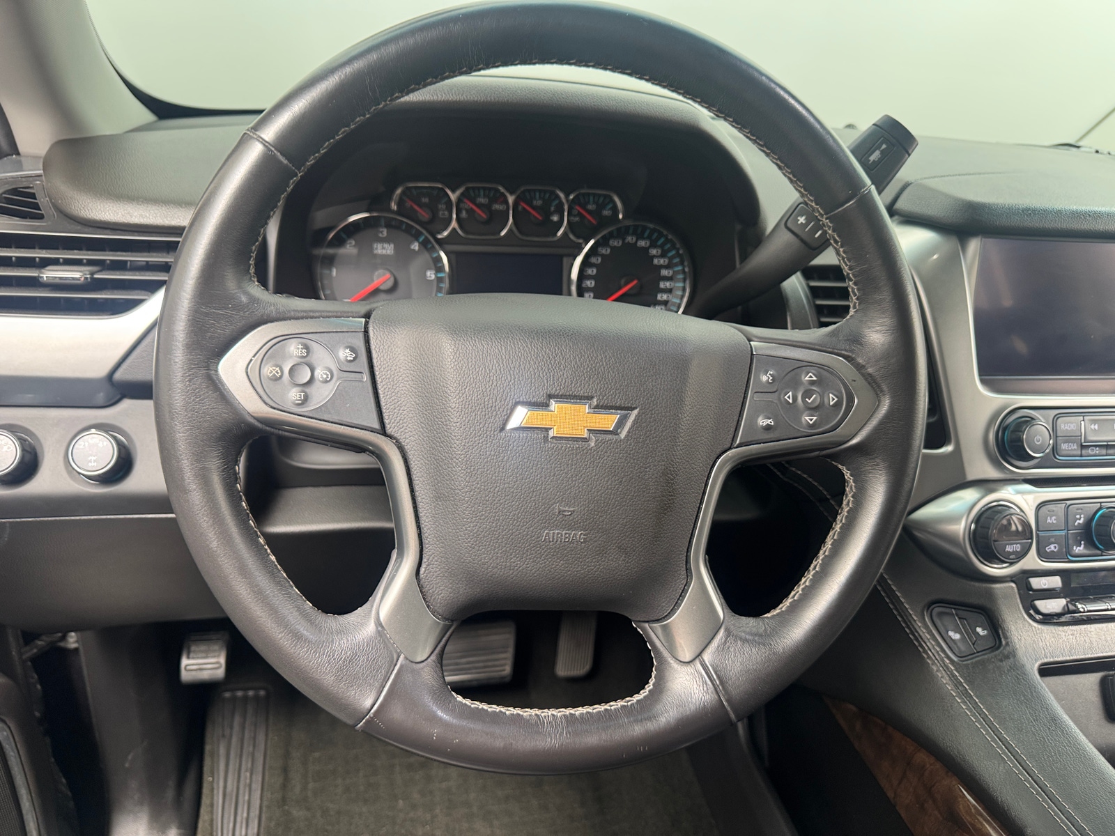 Thumbnail: 2018 Chevrolet Tahoe - 4