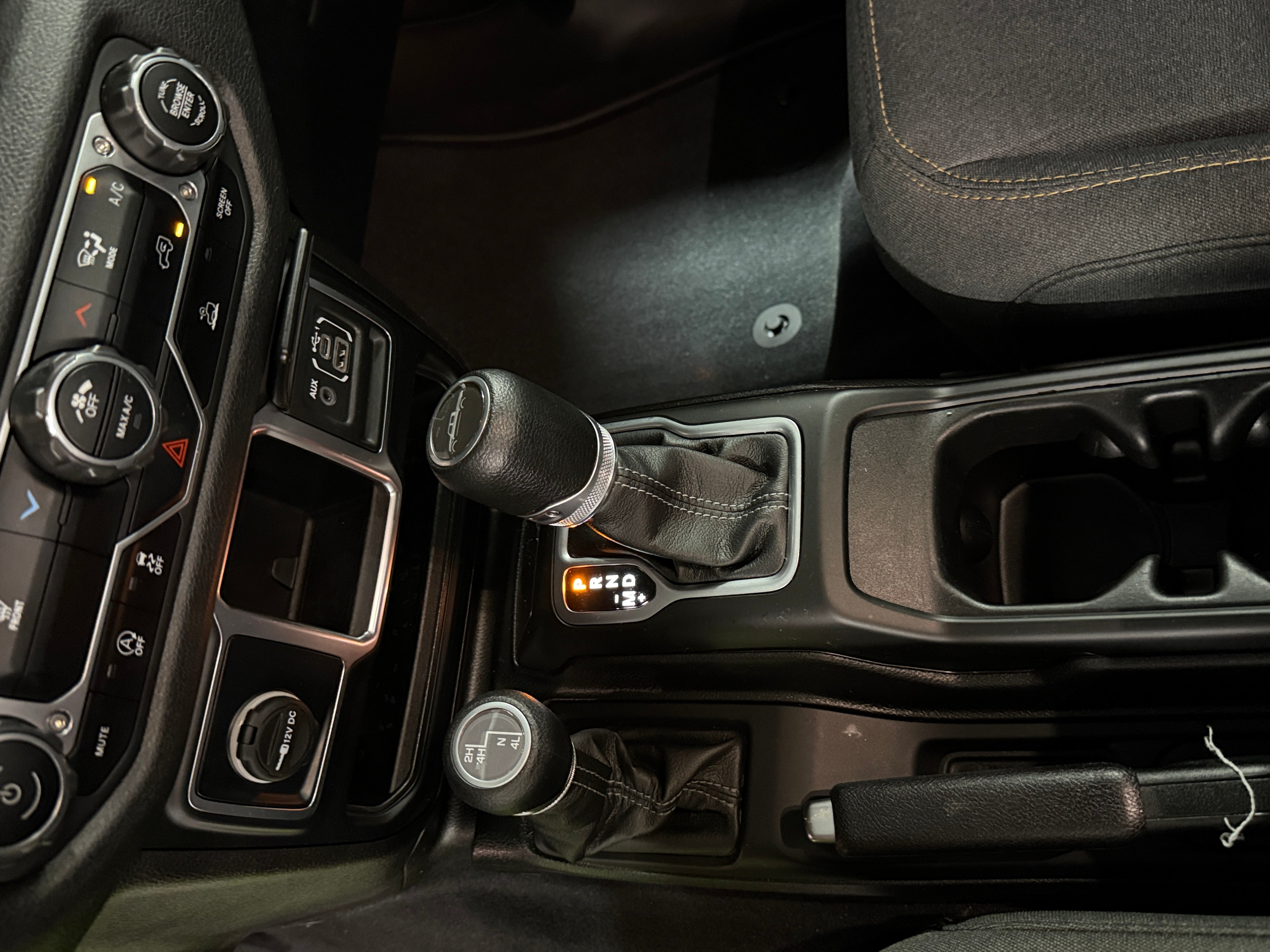 2024 Jeep Gladiator Sport - Photo 9