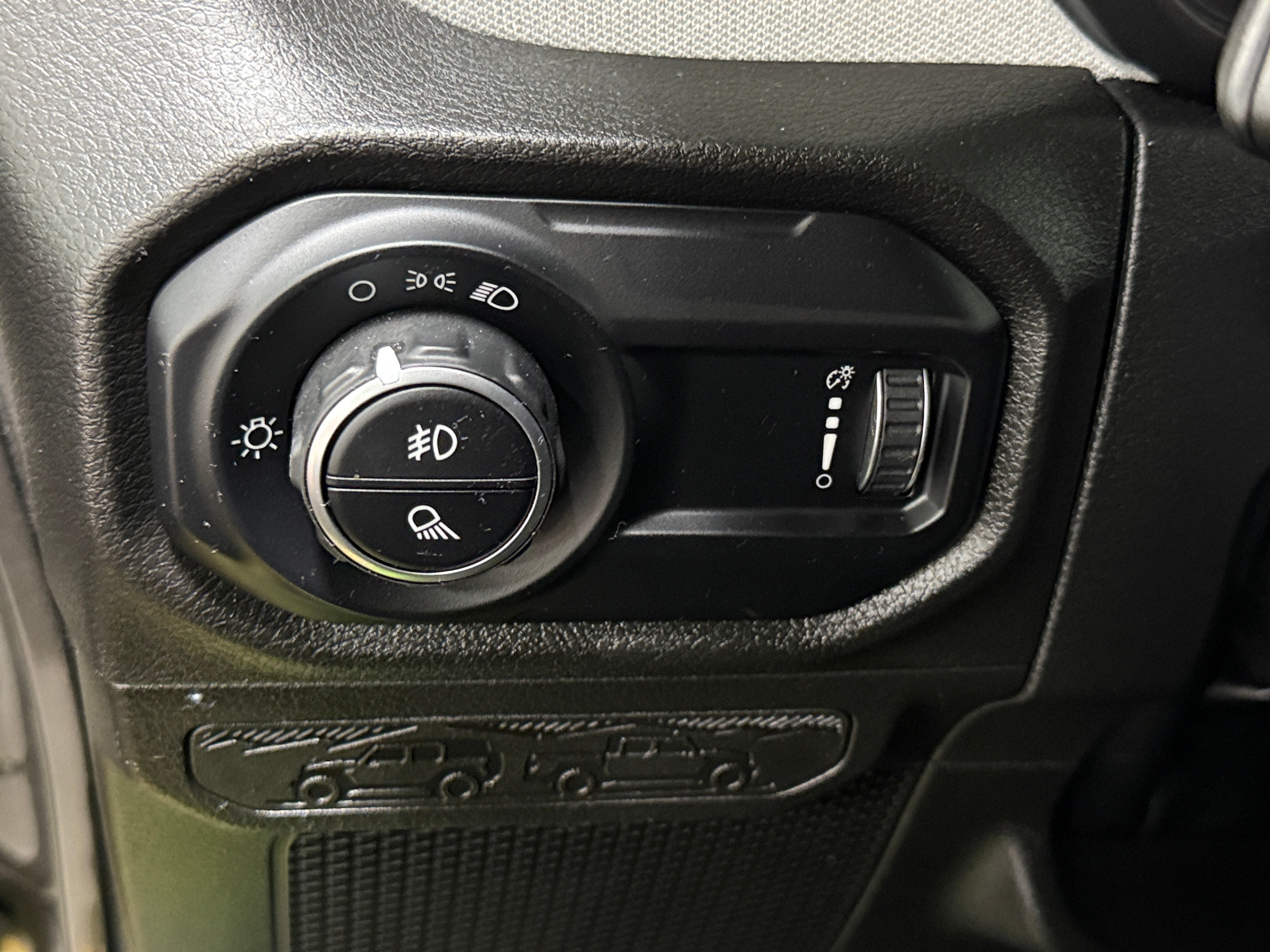 2024 Jeep Gladiator Sport - Photo 2