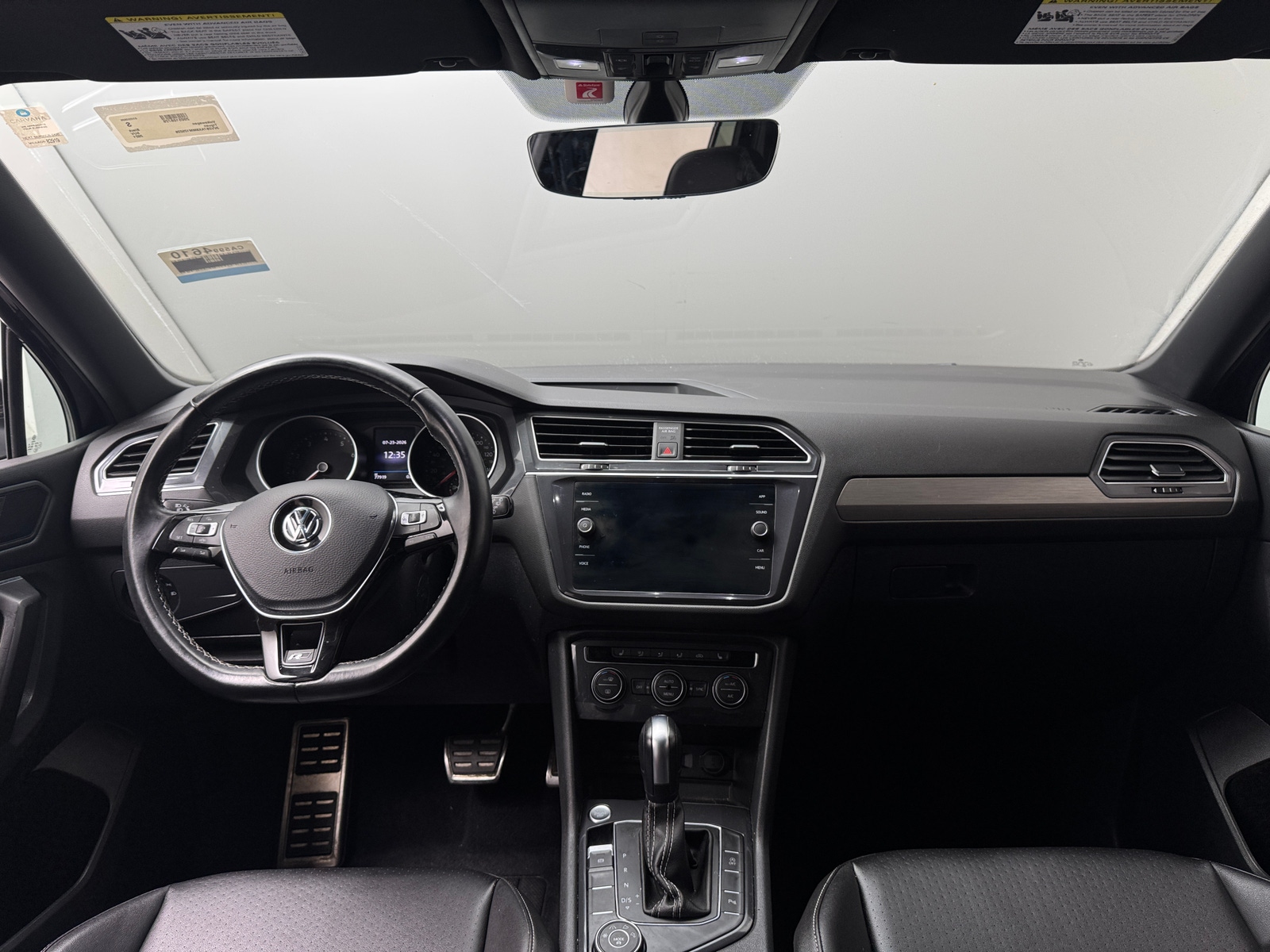 Thumbnail: 2021 Volkswagen Tiguan - 2