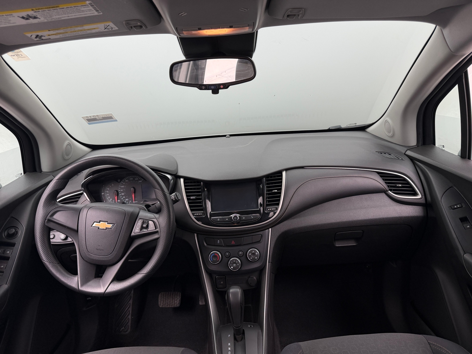 Thumbnail: 2017 Chevrolet Trax - 3
