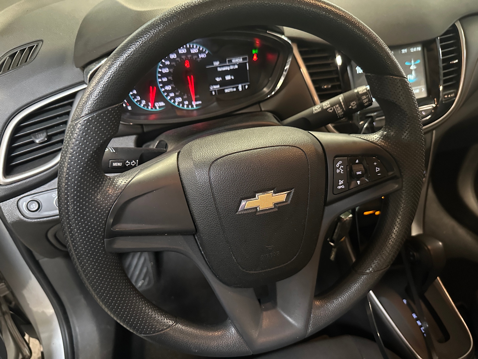 Thumbnail: 2017 Chevrolet Trax - 5